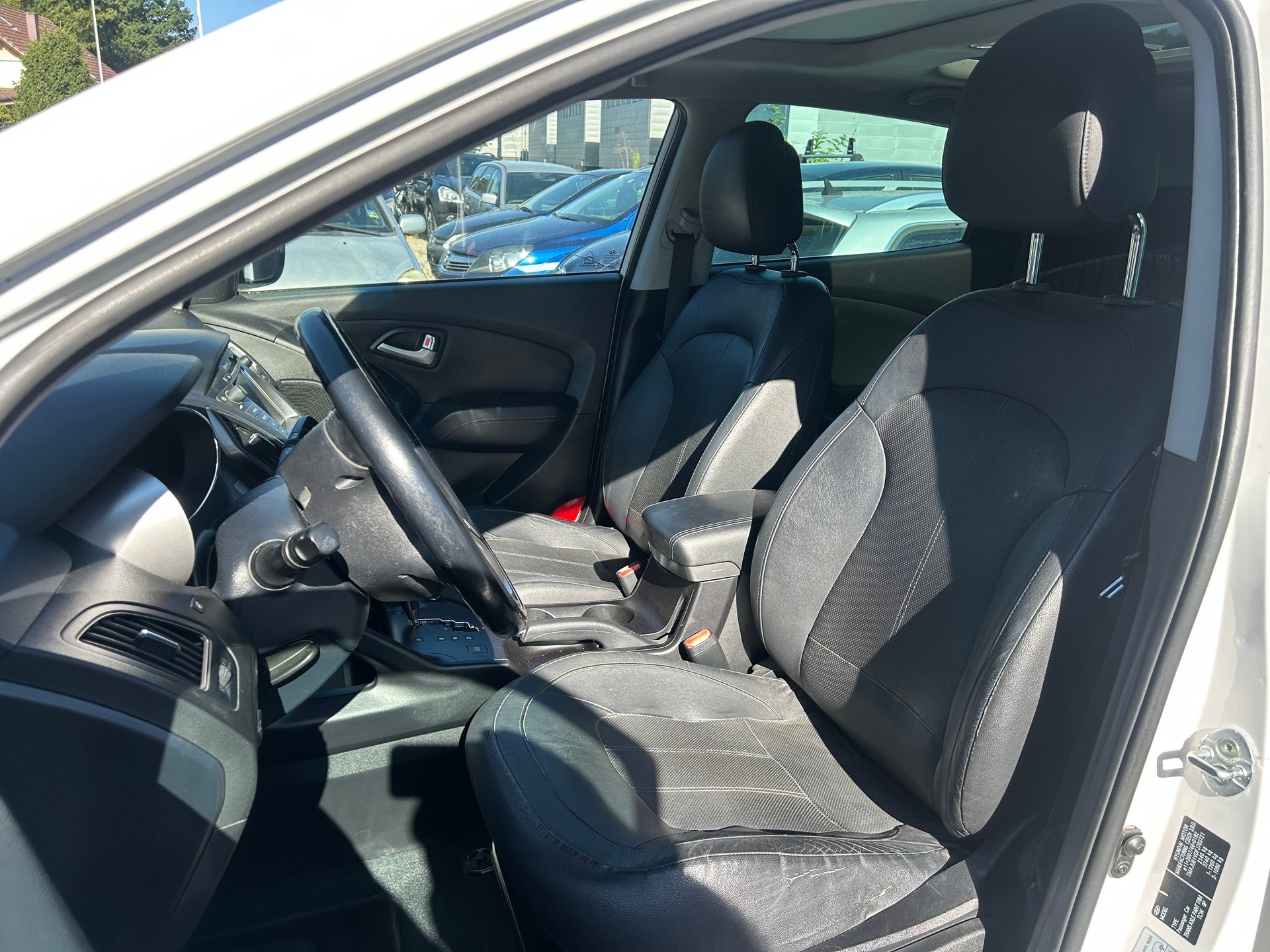 HYUNDAI iX 35 2.0 CRDi Vertex 4WD Automatic-image-7