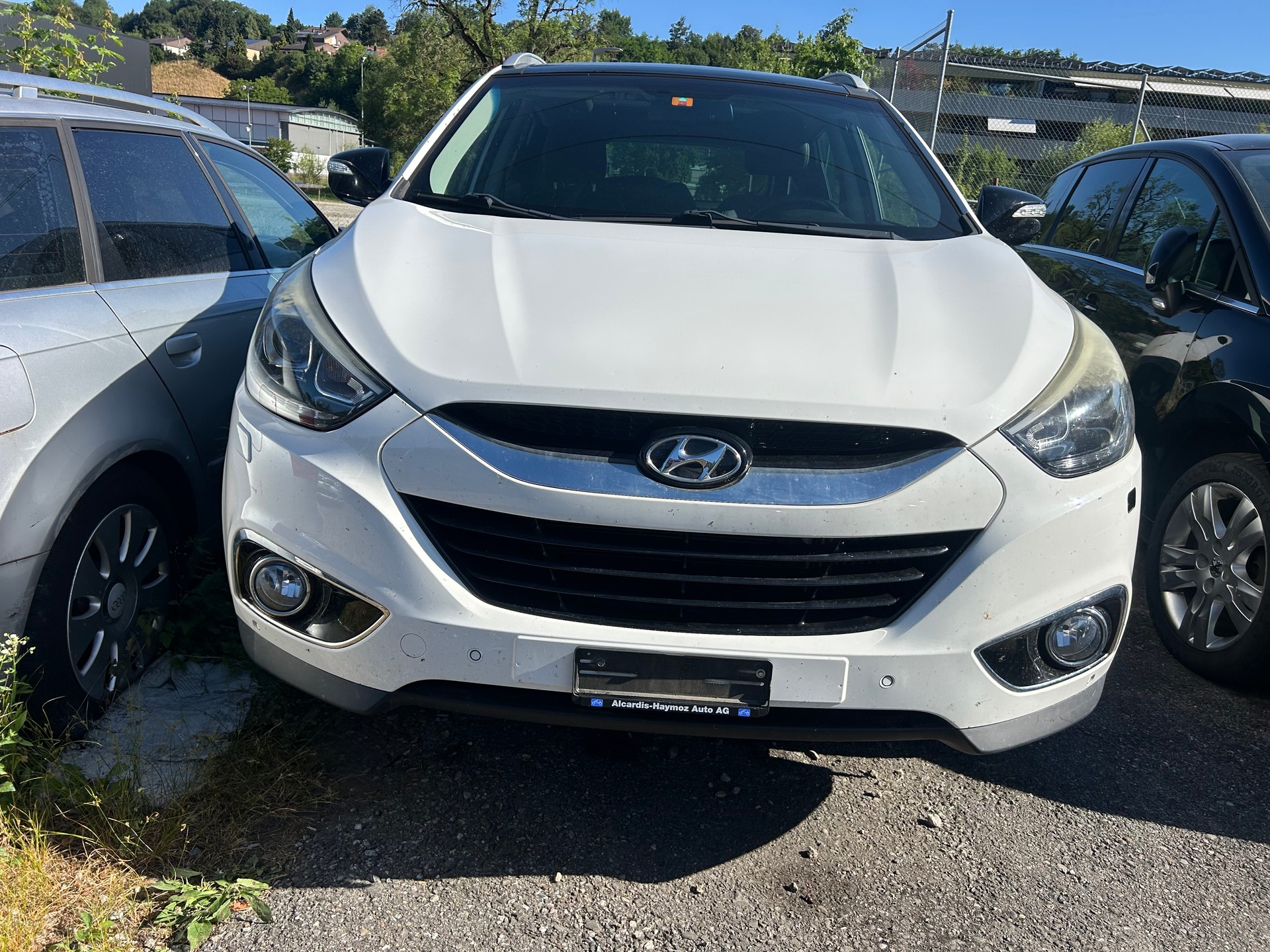 HYUNDAI iX 35 2.0 CRDi Vertex 4WD Automatic-image-2
