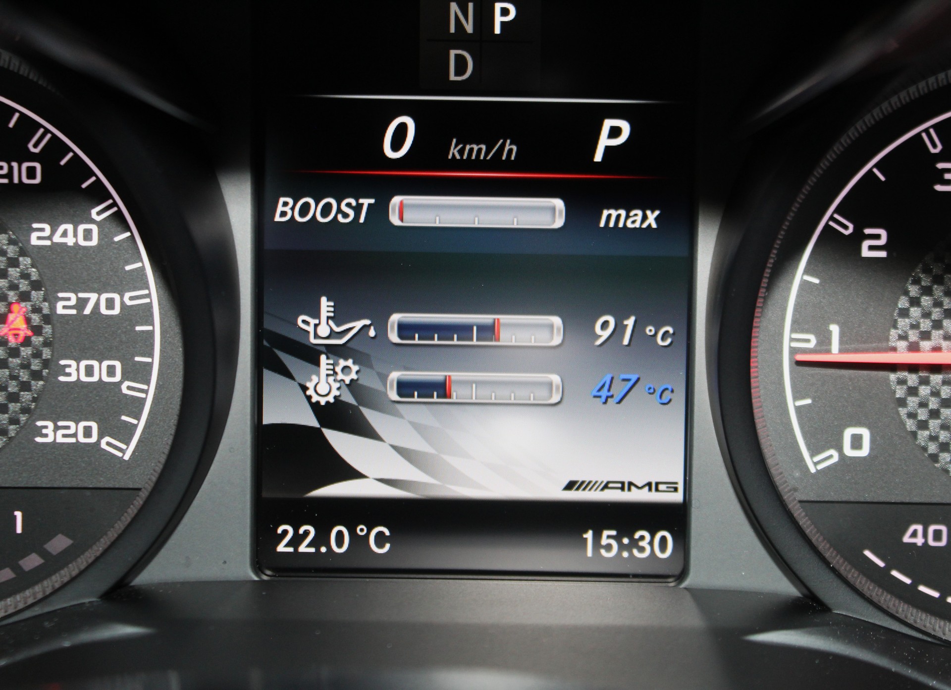 MERCEDES-BENZ GLC 63 AMG 4Matic+ 9G-Tronic Black Edition ohne OPF-image-15