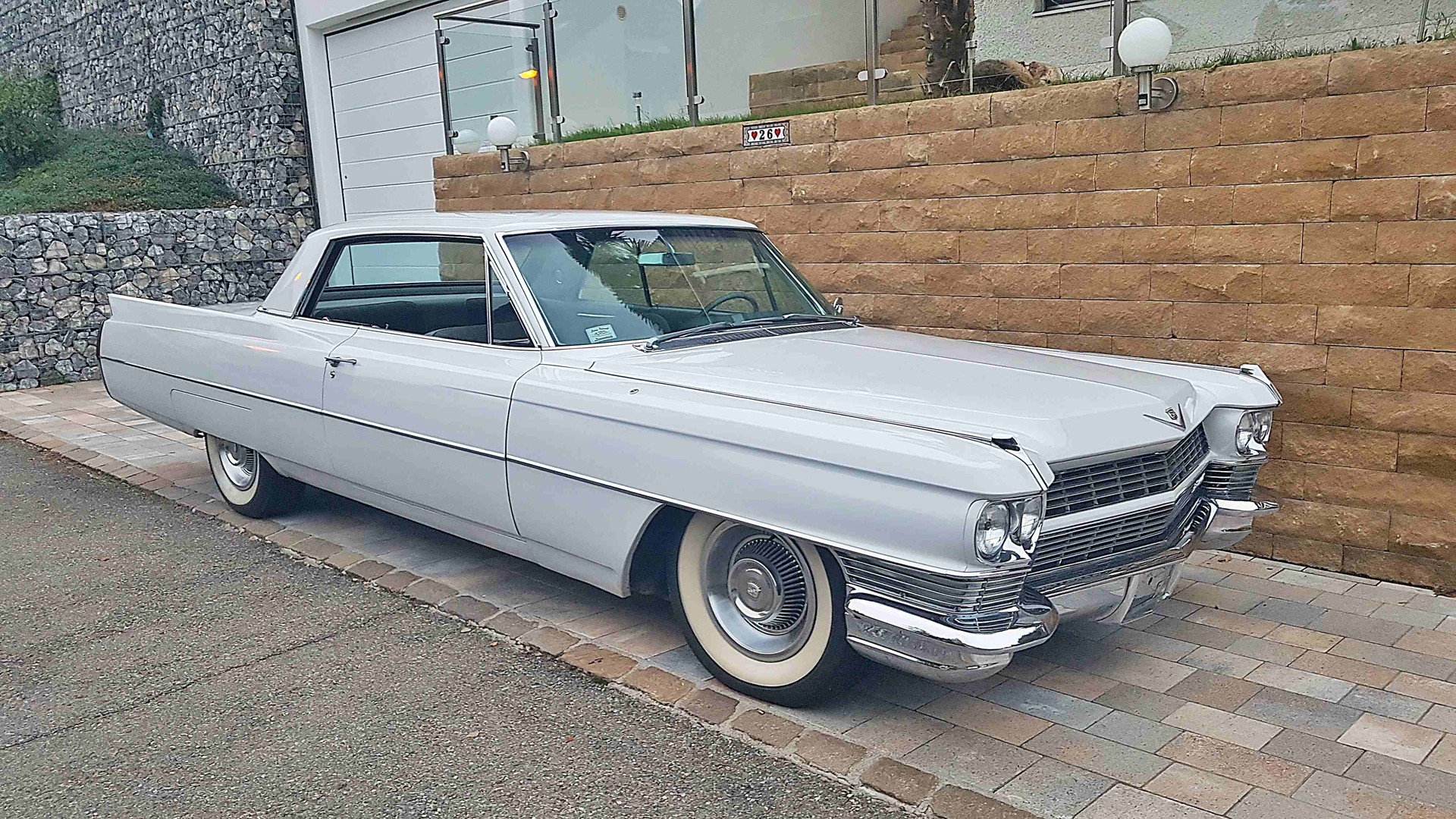 CADILLAC Deville Coupé 7.0-V8 1964-image-1