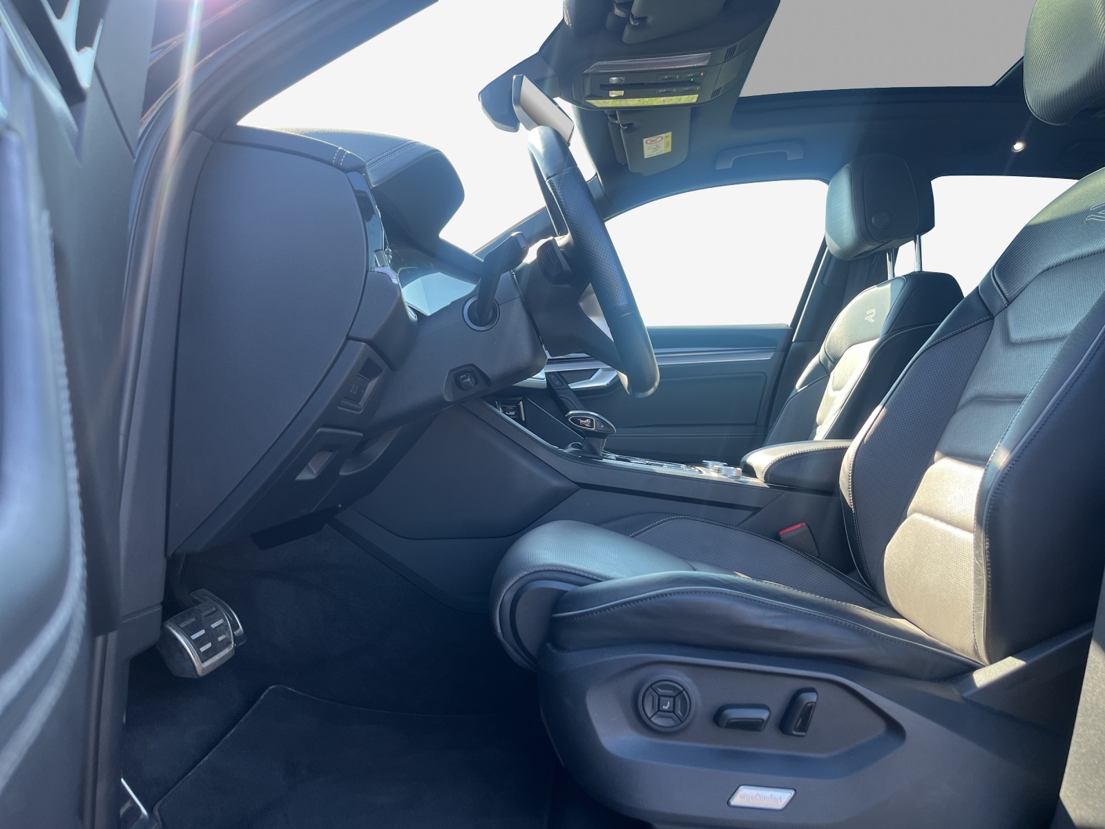 VW Touareg 3.0 TDI R Line Tiptronic-image-7