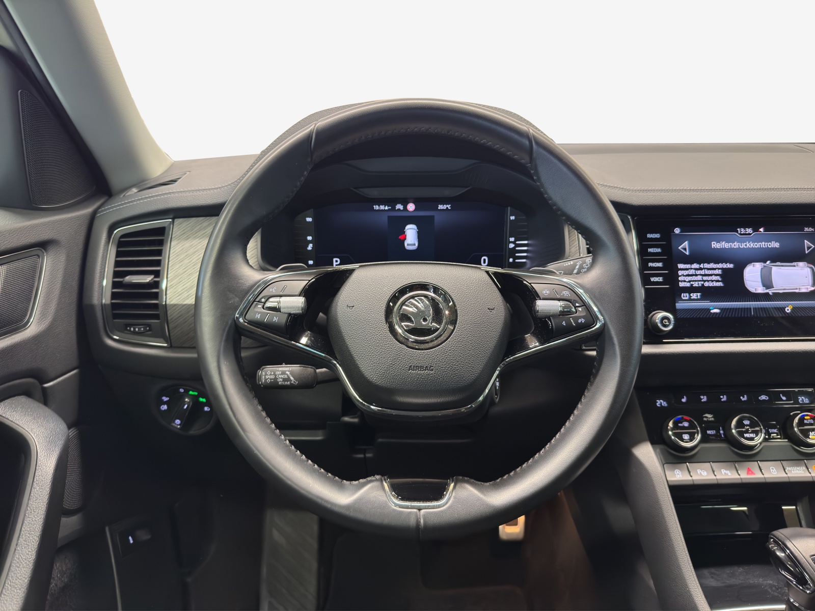 SKODA Kodiaq 2.0 TDI CR Style 4x4 DSG-image-9