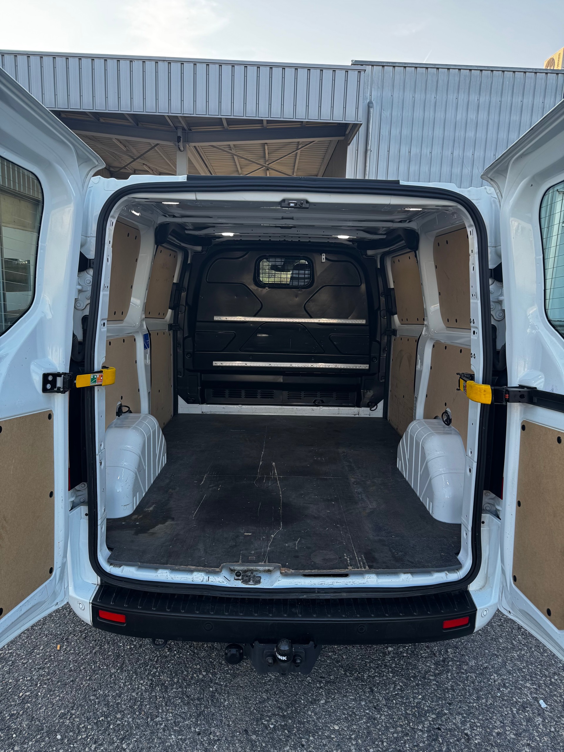 FORD Transit Custom Van 300 L1H1 Trend-image-7