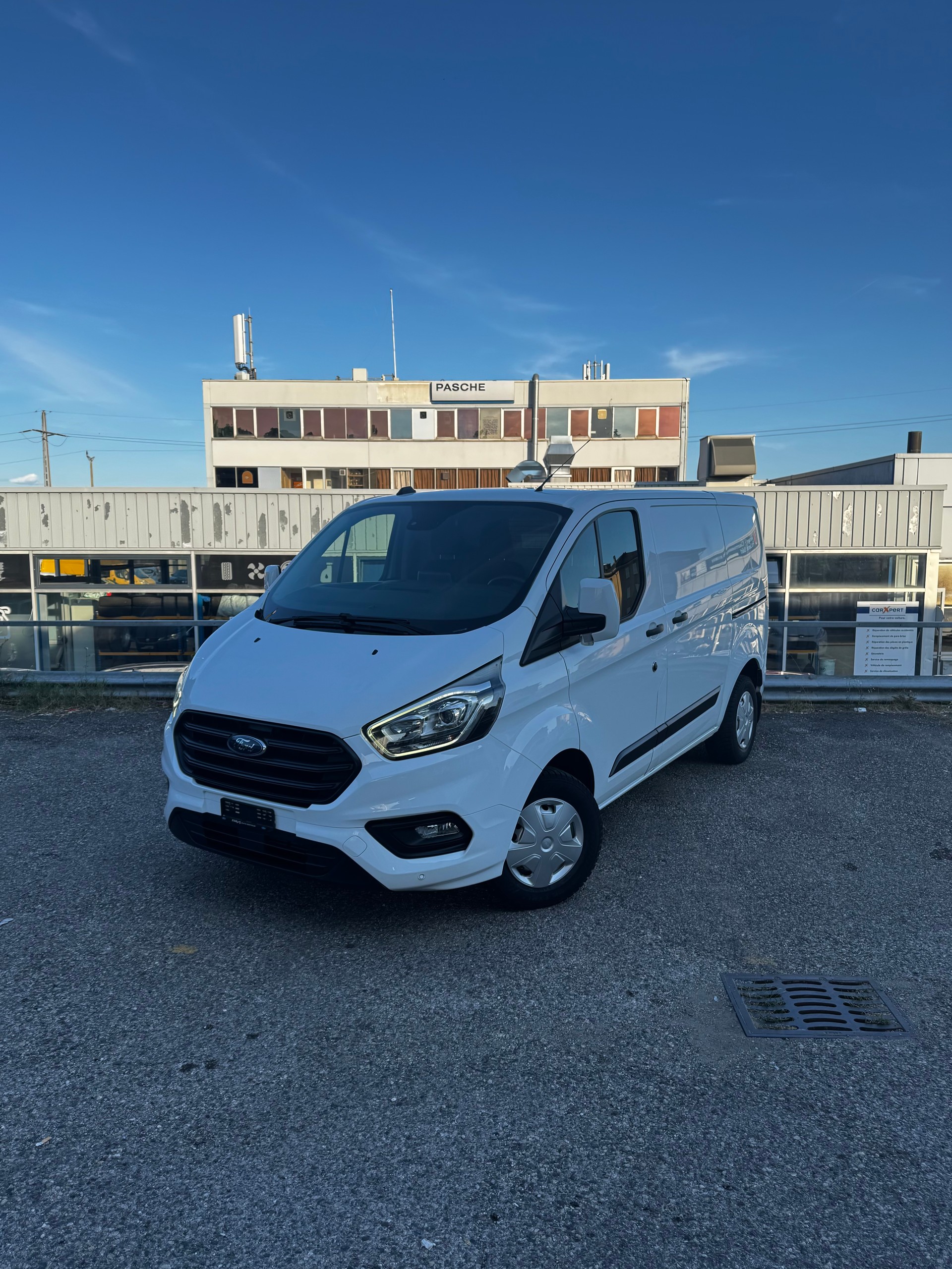 FORD Transit Custom Van 300 L1H1 Trend-image-0