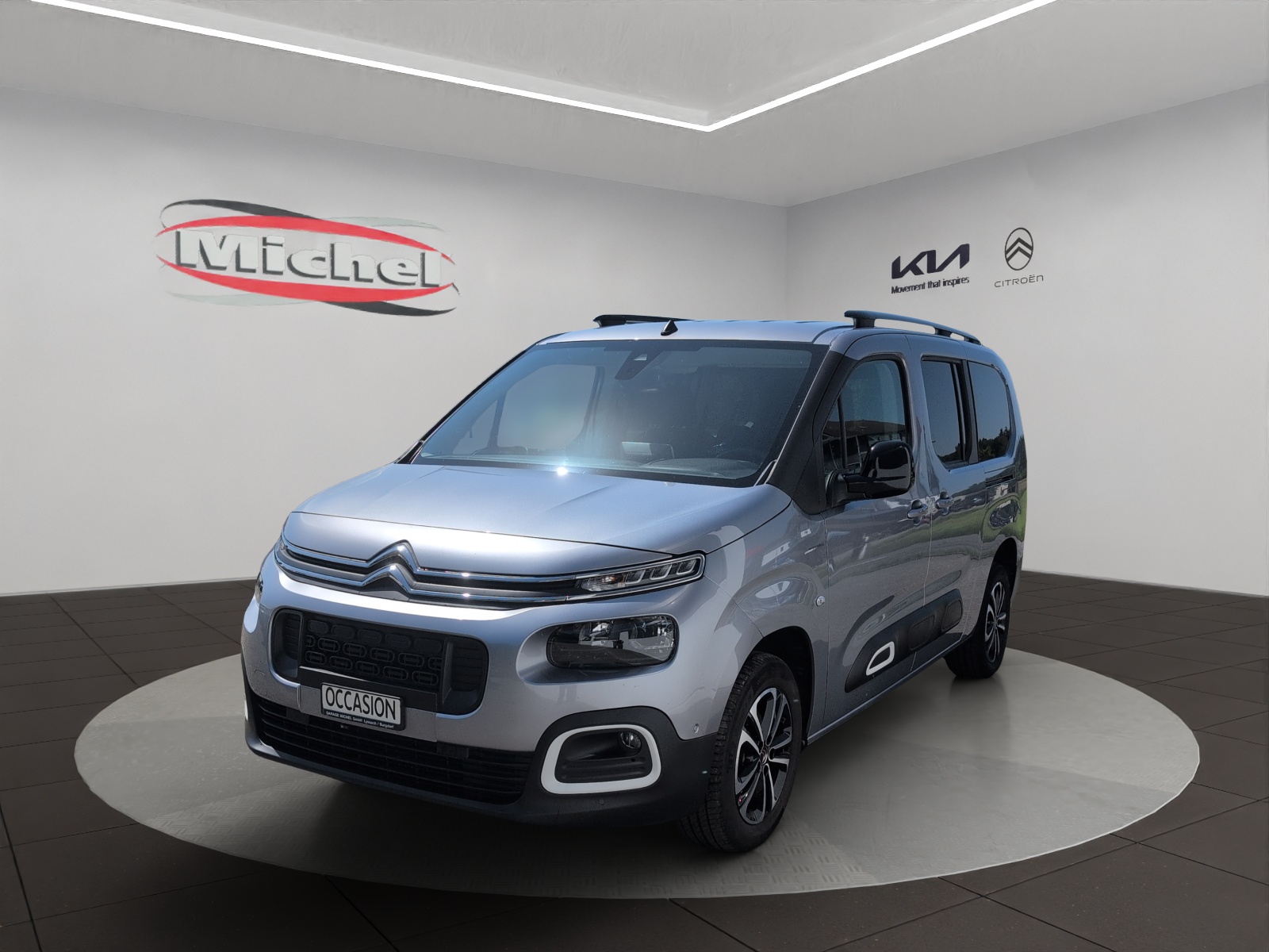 CITROEN Berlingo XL 1.5 BlueHDi 130 Feel Pack 7P. / Anhängerkupplung fix / Rückfahrkamera / Totwinkelassistent / Winterräder-image-0