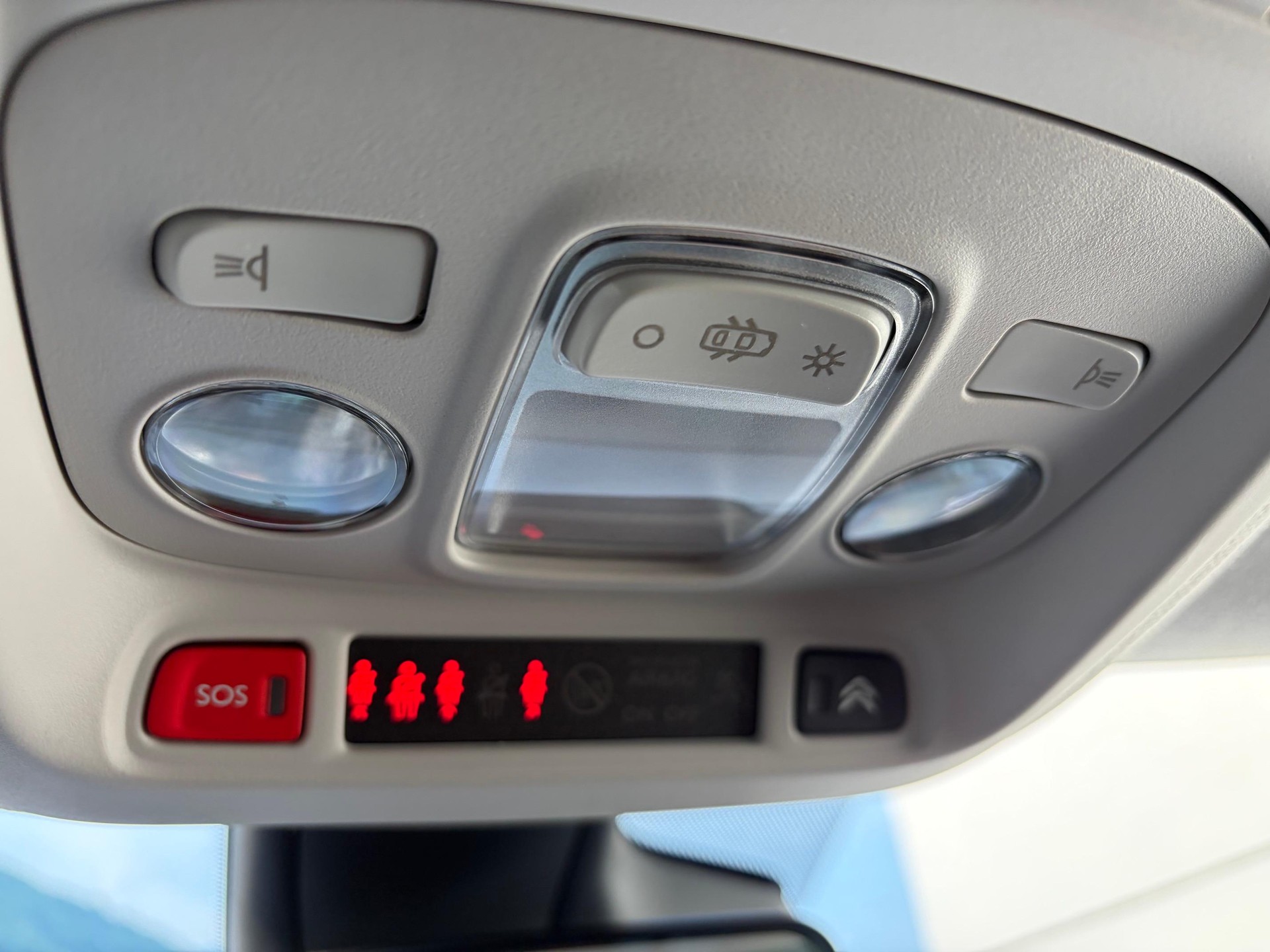 CITROEN C3 Aircross 1.2 PureTech 110 Swiss Edition-image-14