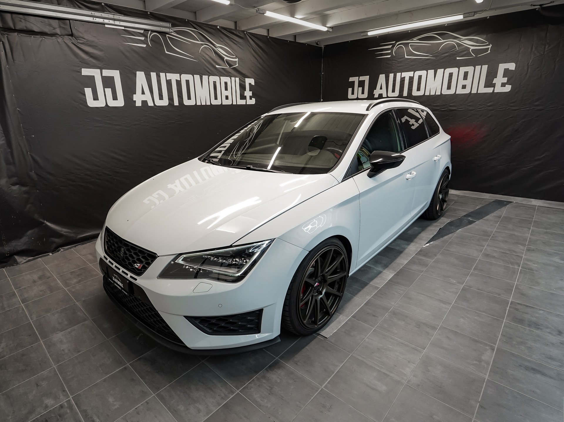 SEAT Leon ST 2.0 TSI Cupra 290 DSG-image-5