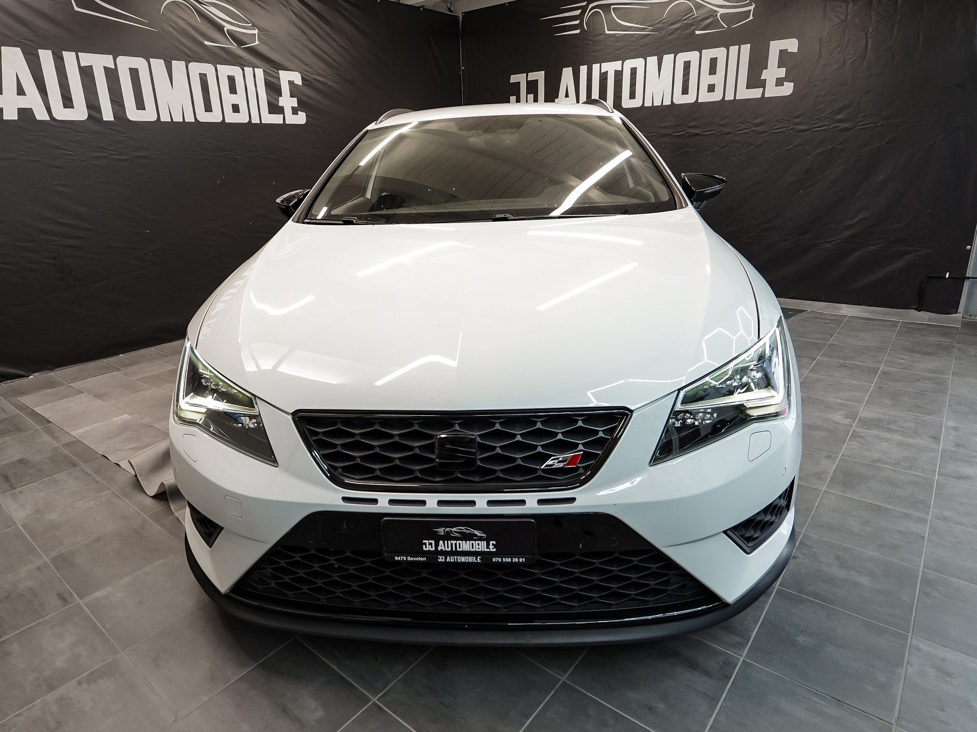 SEAT Leon ST 2.0 TSI Cupra 290 DSG-image-1