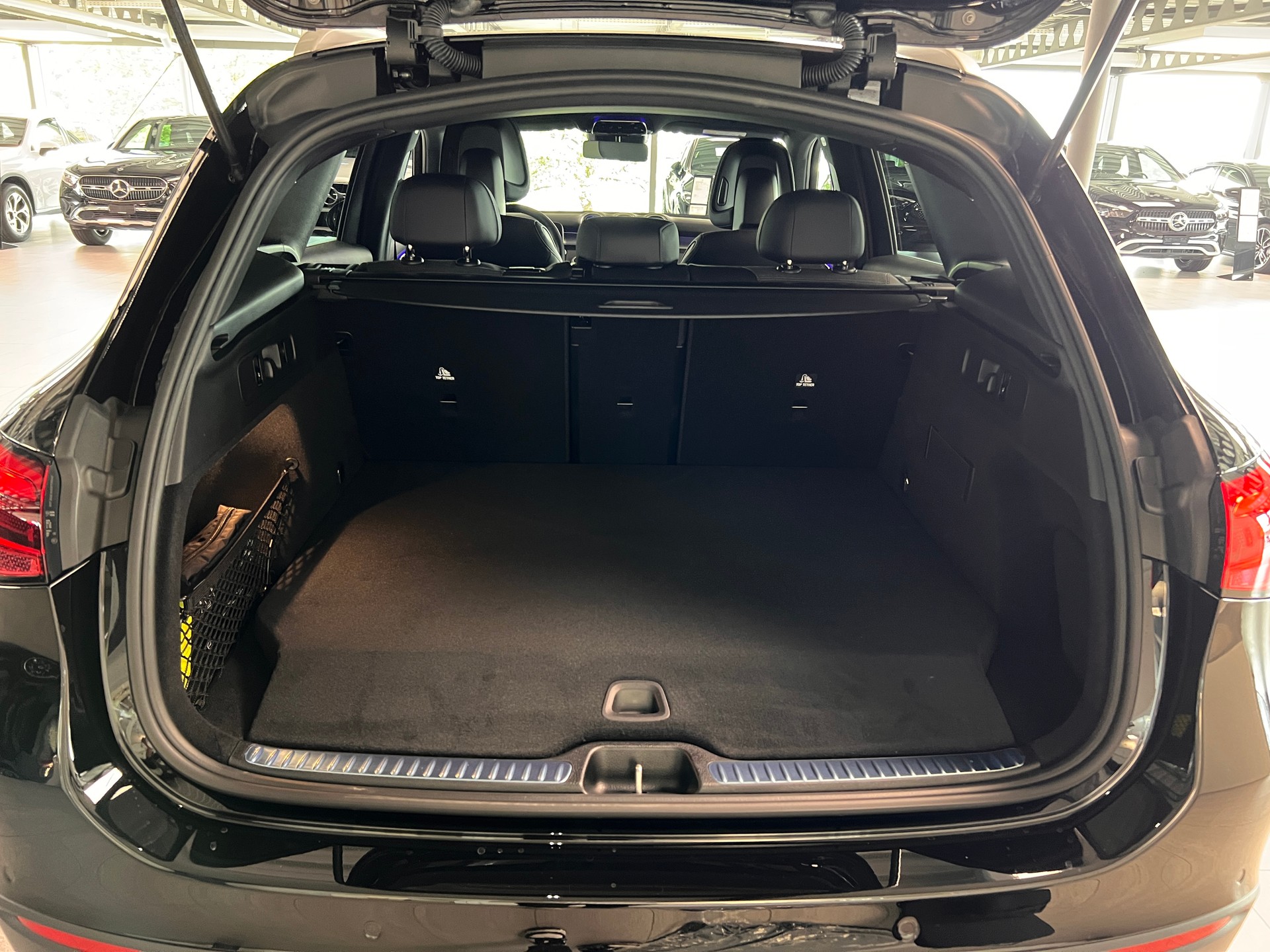 MERCEDES-BENZ GLC 300 e 4Matic EQ Star 9G-Tronic-image-6