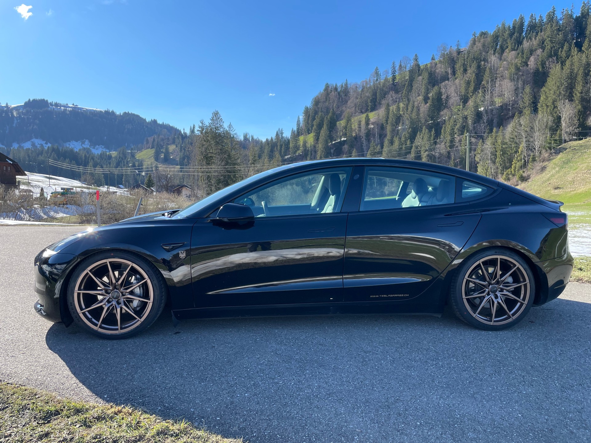 TESLA Model 3 Long Range Dual Motor AWD-image-5