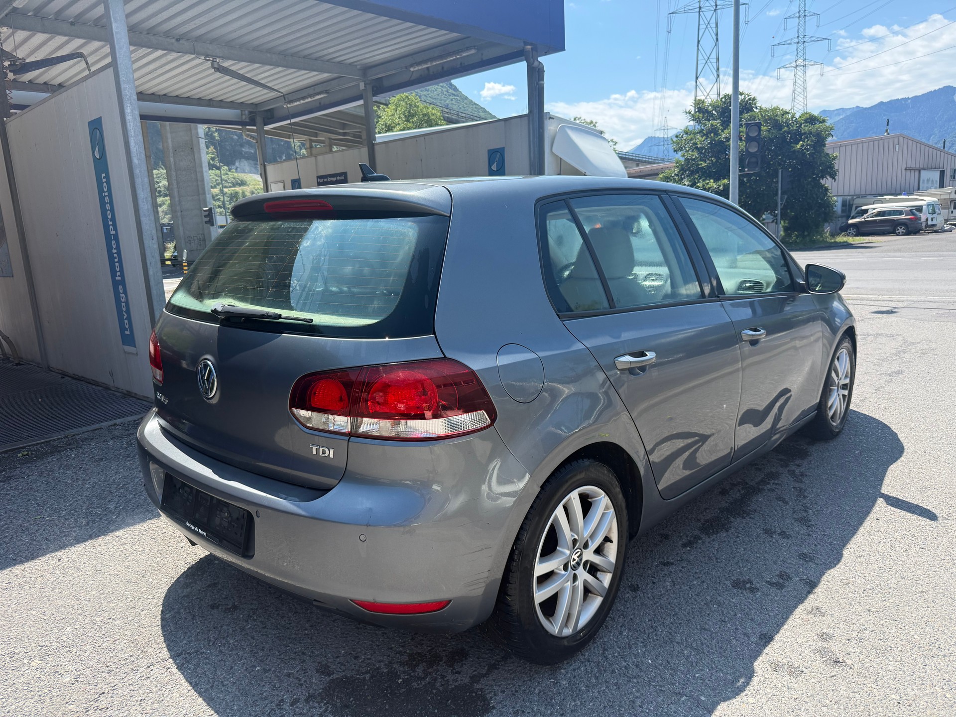 VW Golf 2.0 TDI Comfortline-showroom-element-3