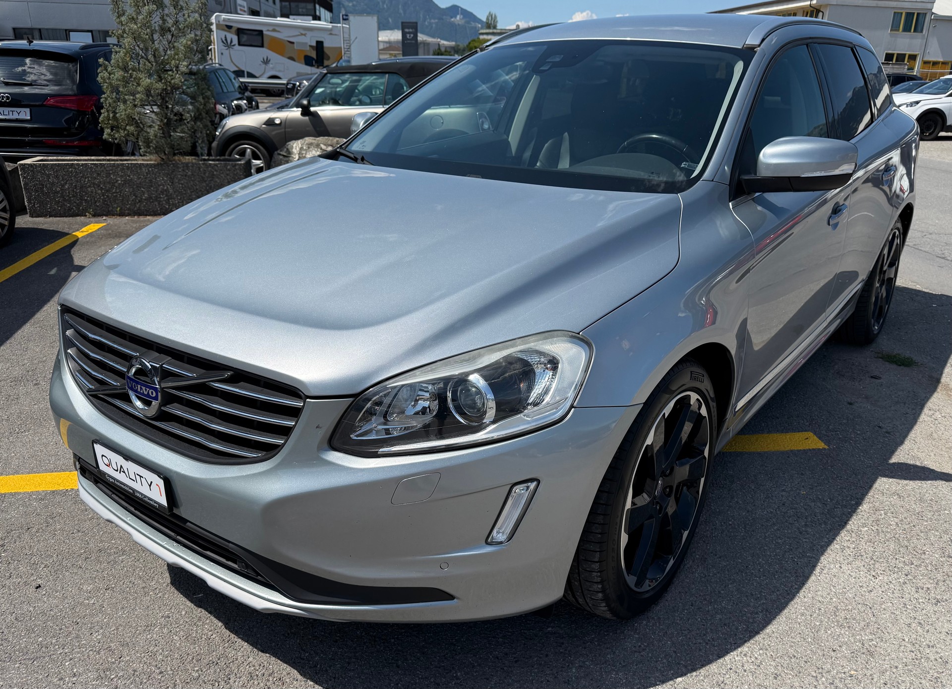 VOLVO XC60 T5 AWD Summum Geartronic-image-1