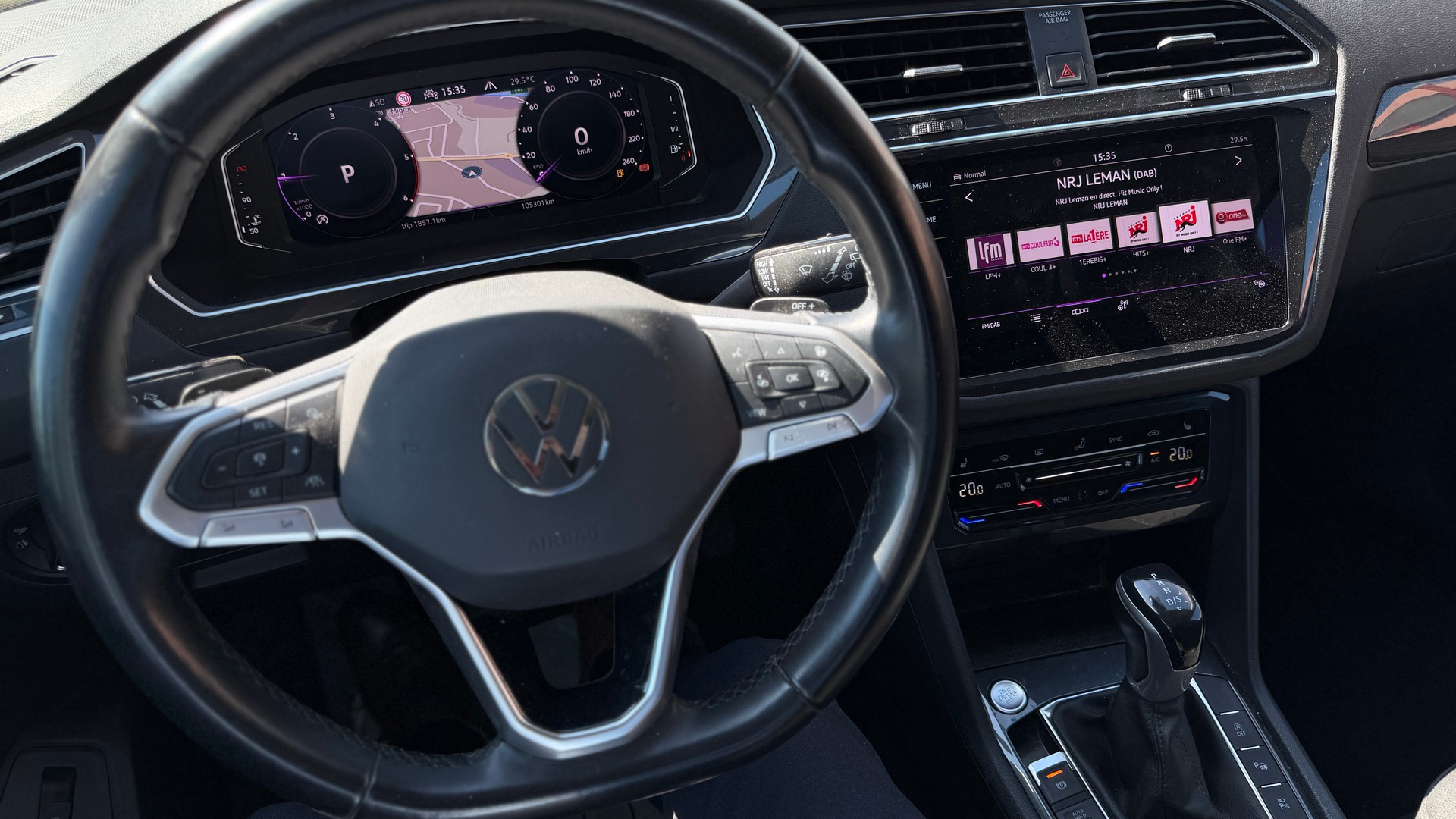 VW Tiguan 2.0 TDI SCR Elegance 4Motion DSG-image-7