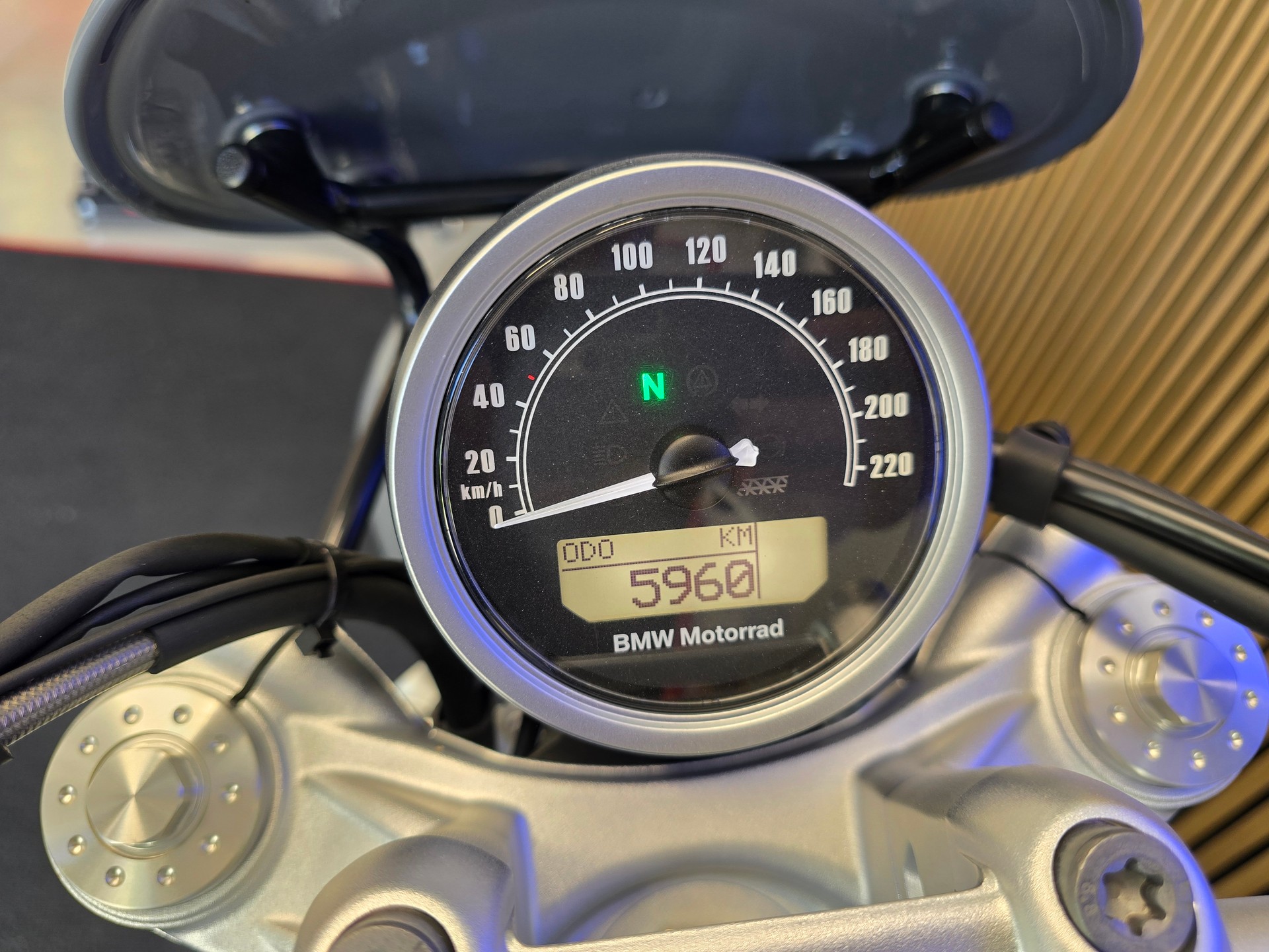 BMW R nineT Scrambler ABS-image-4