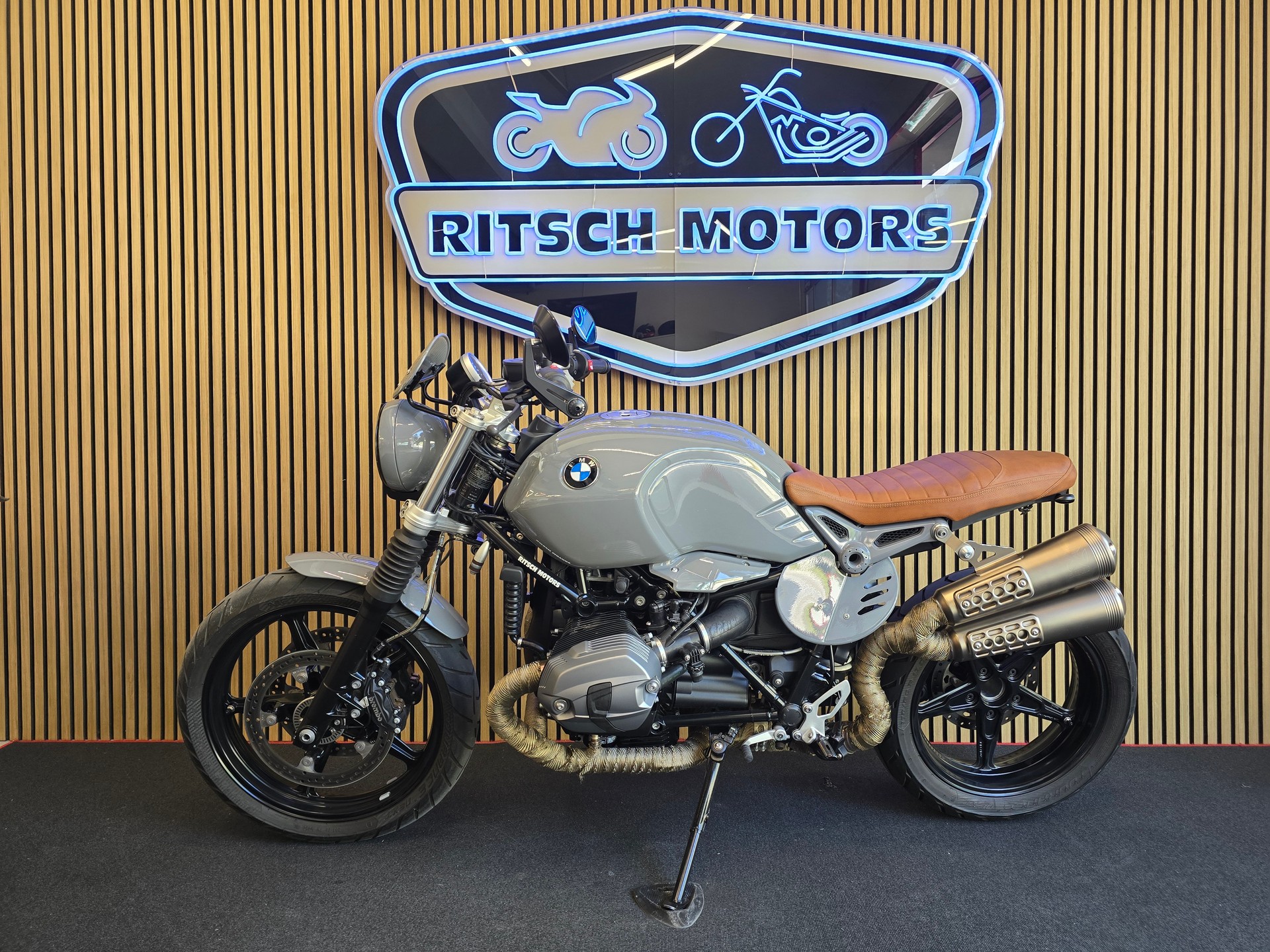 BMW R nineT Scrambler ABS-image-3