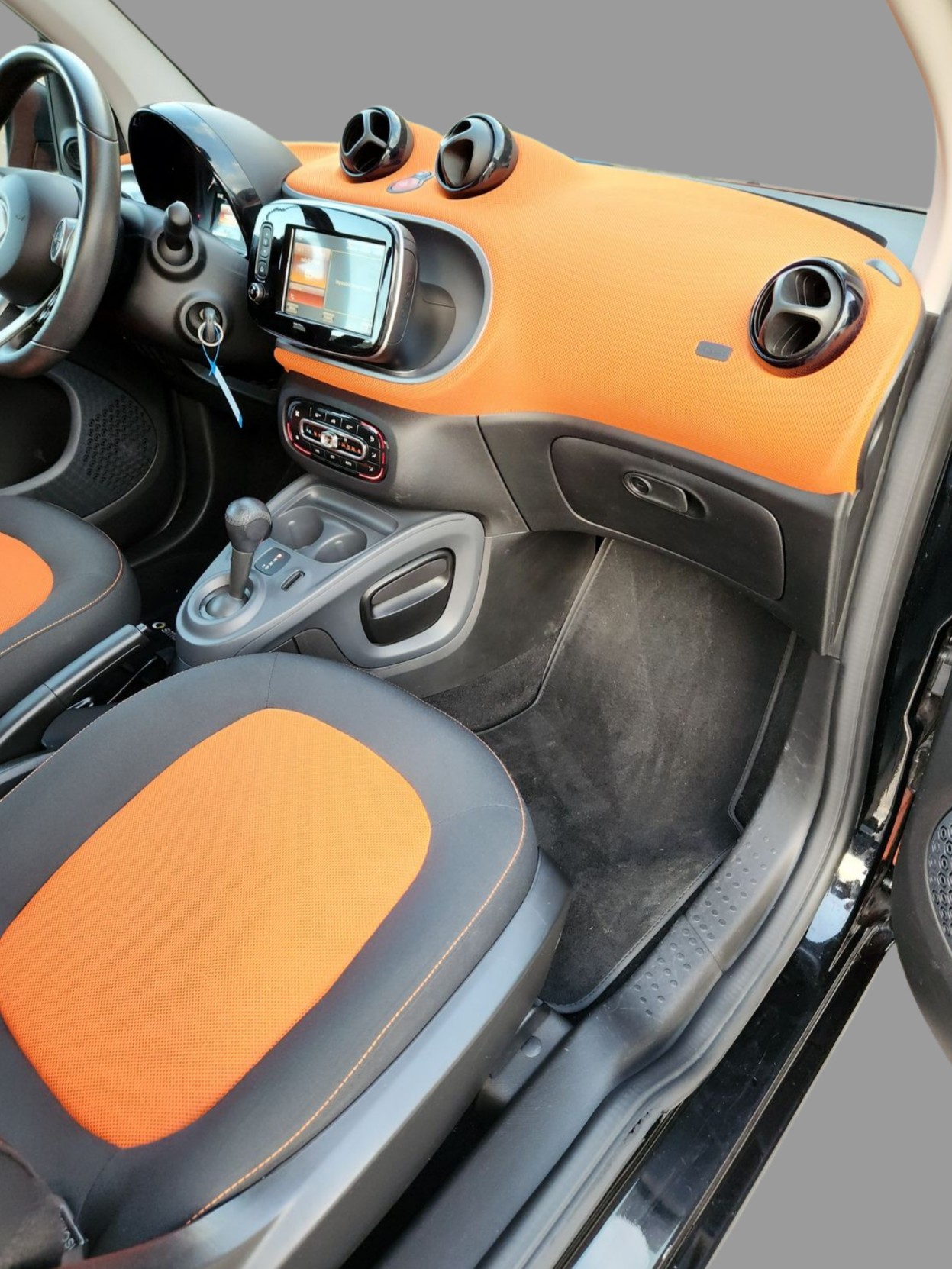 SMART fortwo prime twinmatic-image-13