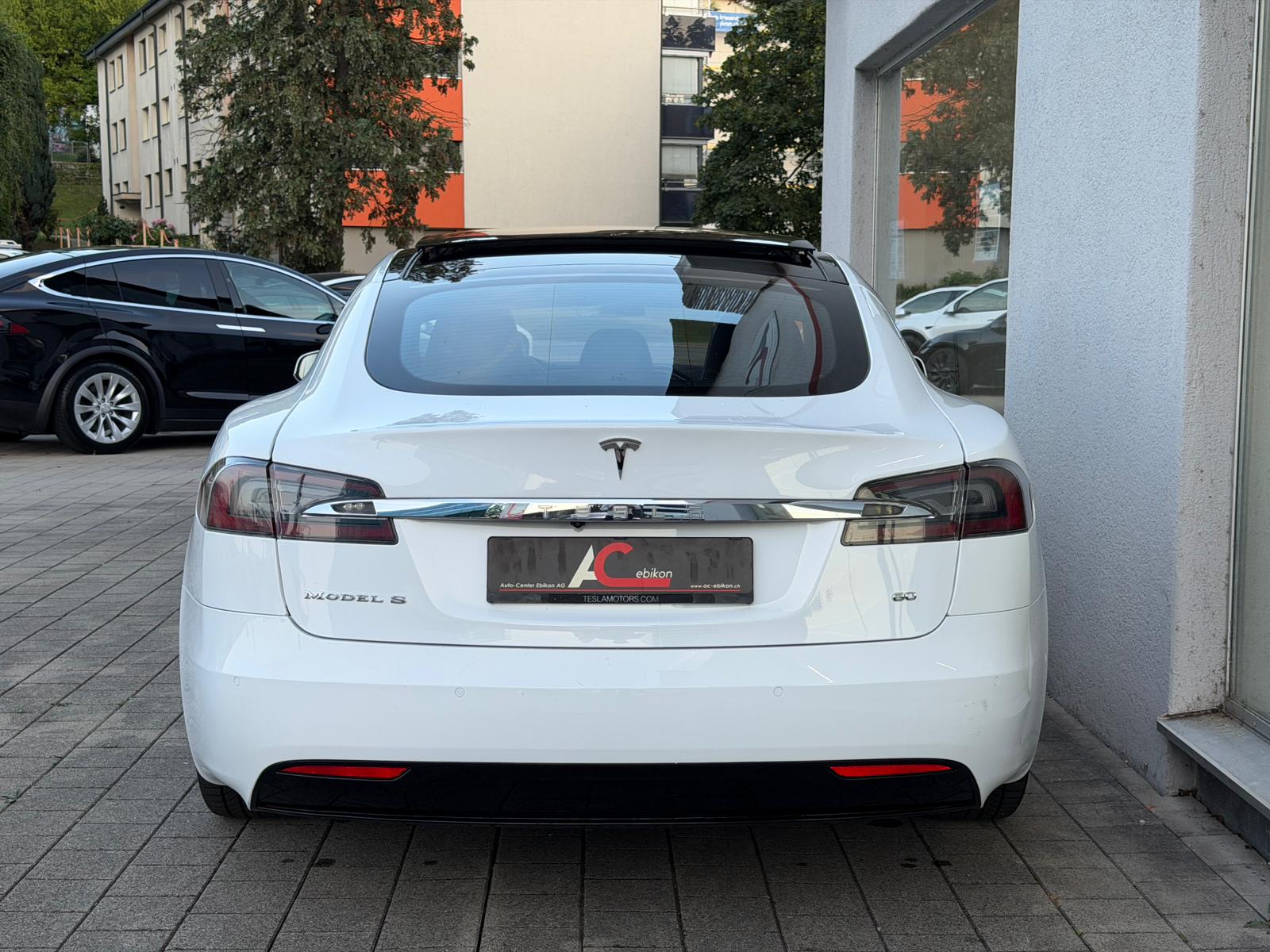 TESLA Model S 60 **FREE SUPERCHARGE**-image-3