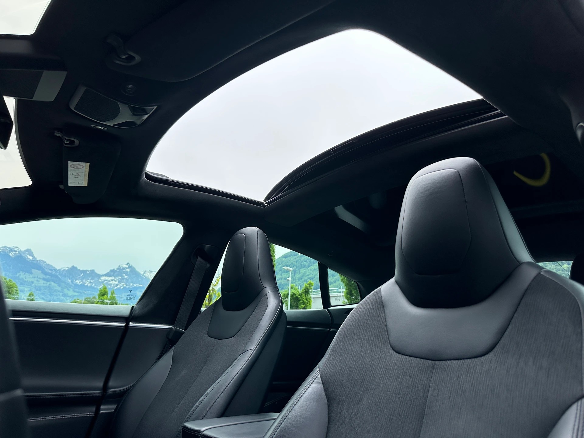 TESLA Model S 60 **FREE SUPERCHARGE**-image-19