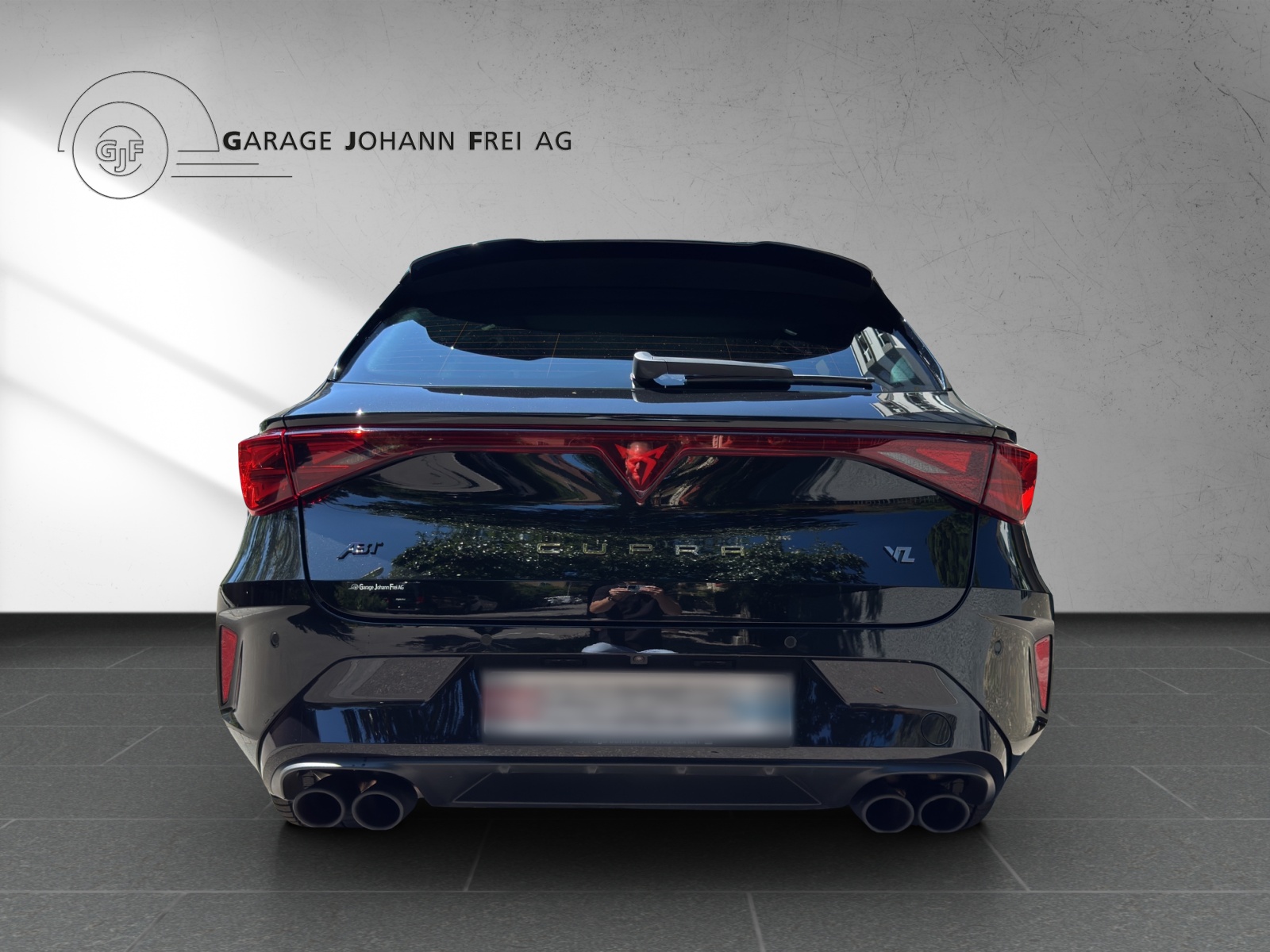 CUPRA LEON ST 2.0 TSI Black Symphony DSG 4Drive-image-3