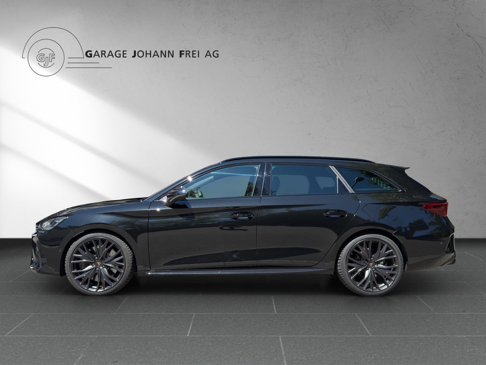CUPRA LEON ST 2.0 TSI Black Symphony DSG 4Drive-image-1