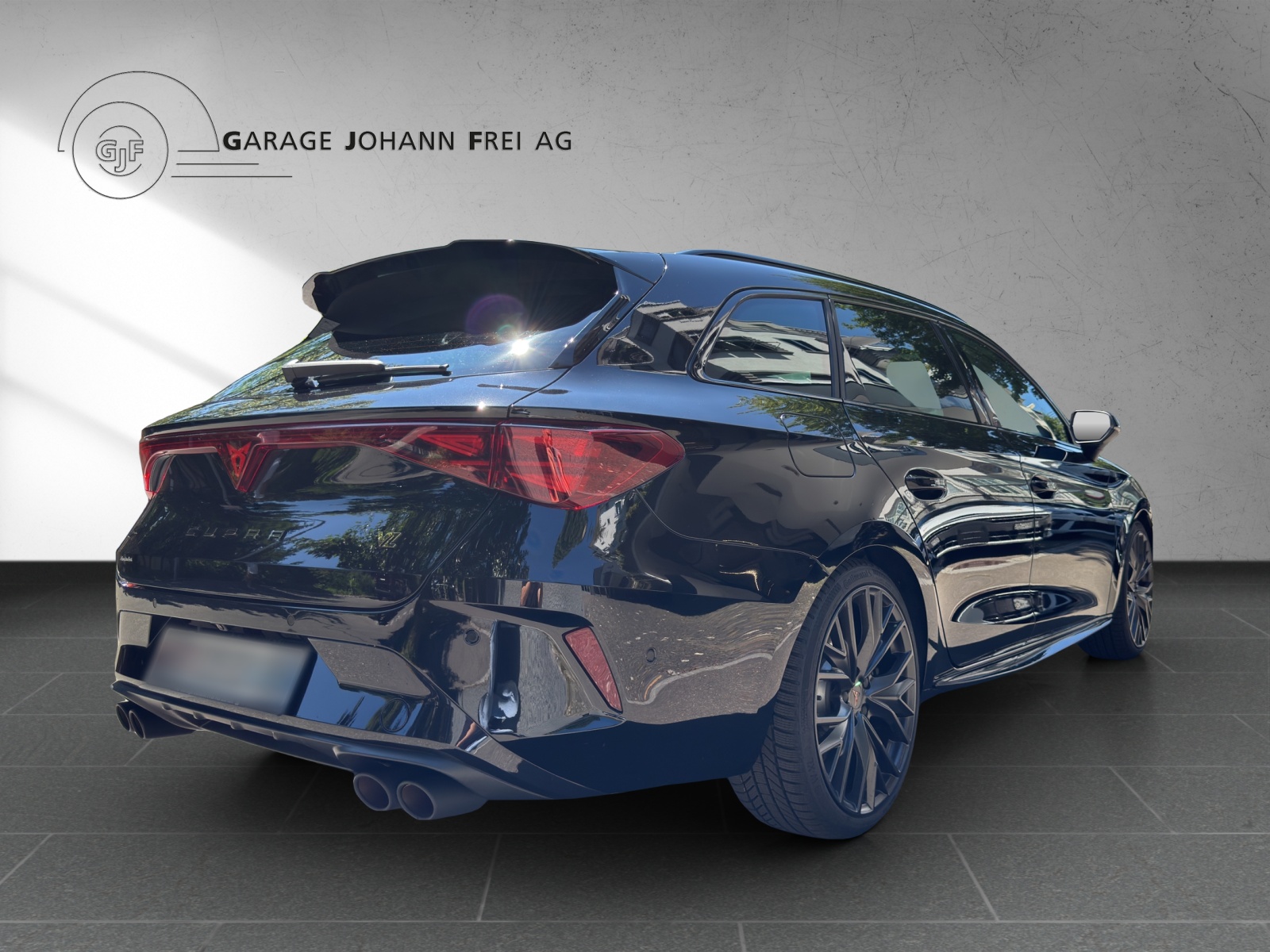 CUPRA LEON ST 2.0 TSI Black Symphony DSG 4Drive-image-4