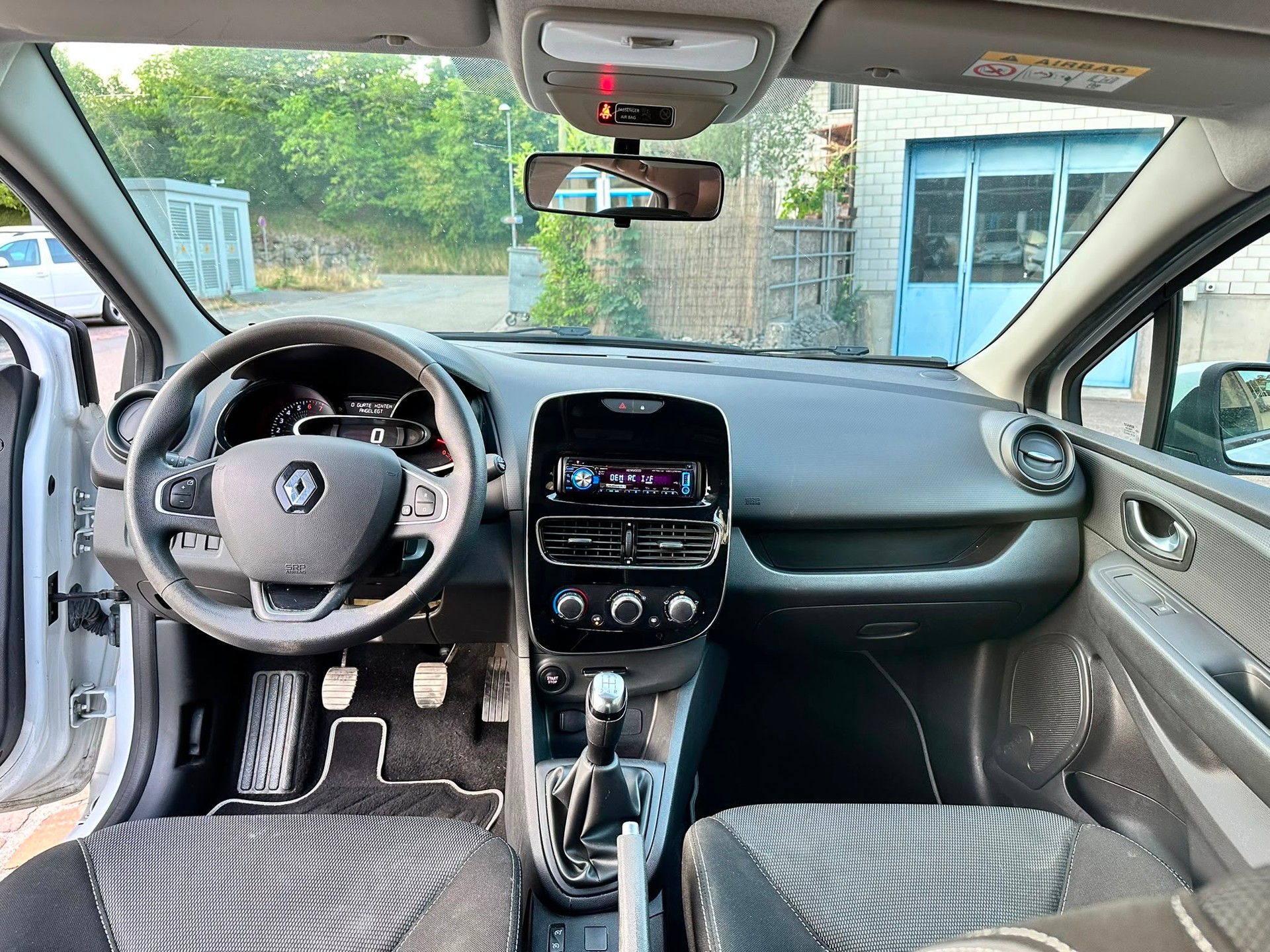 RENAULT Clio 1.2 16V Life-image-6