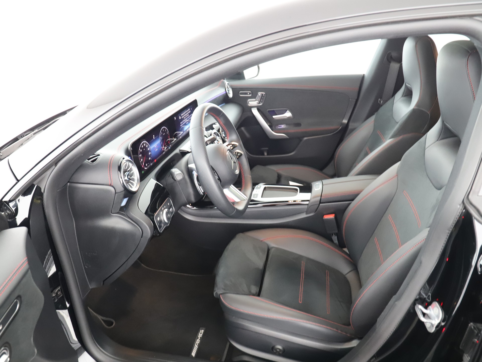 MERCEDES-BENZ CLA 250 4Matic 8G-DCT-image-8