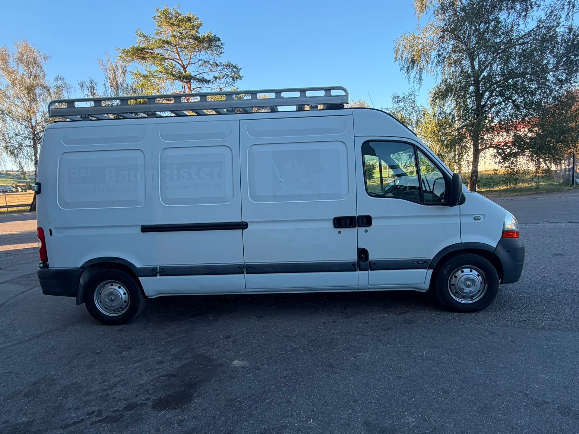 RENAULT Master T35 2.5dCi L3H2-image-5