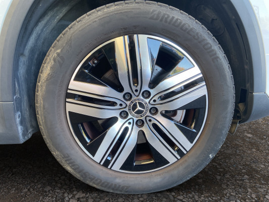 MERCEDES-BENZ EQA 250-image-7