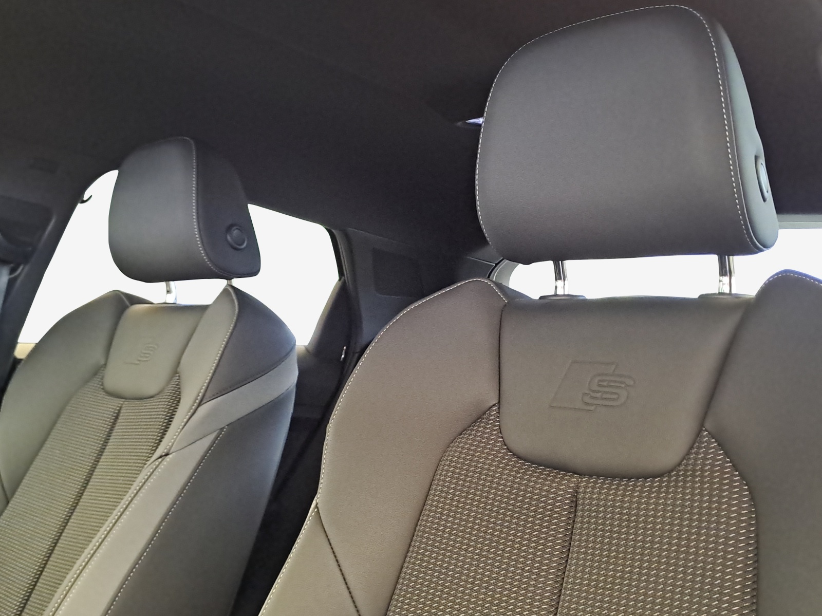 AUDI A1 City Carver30 TFSI Attraction-image-14