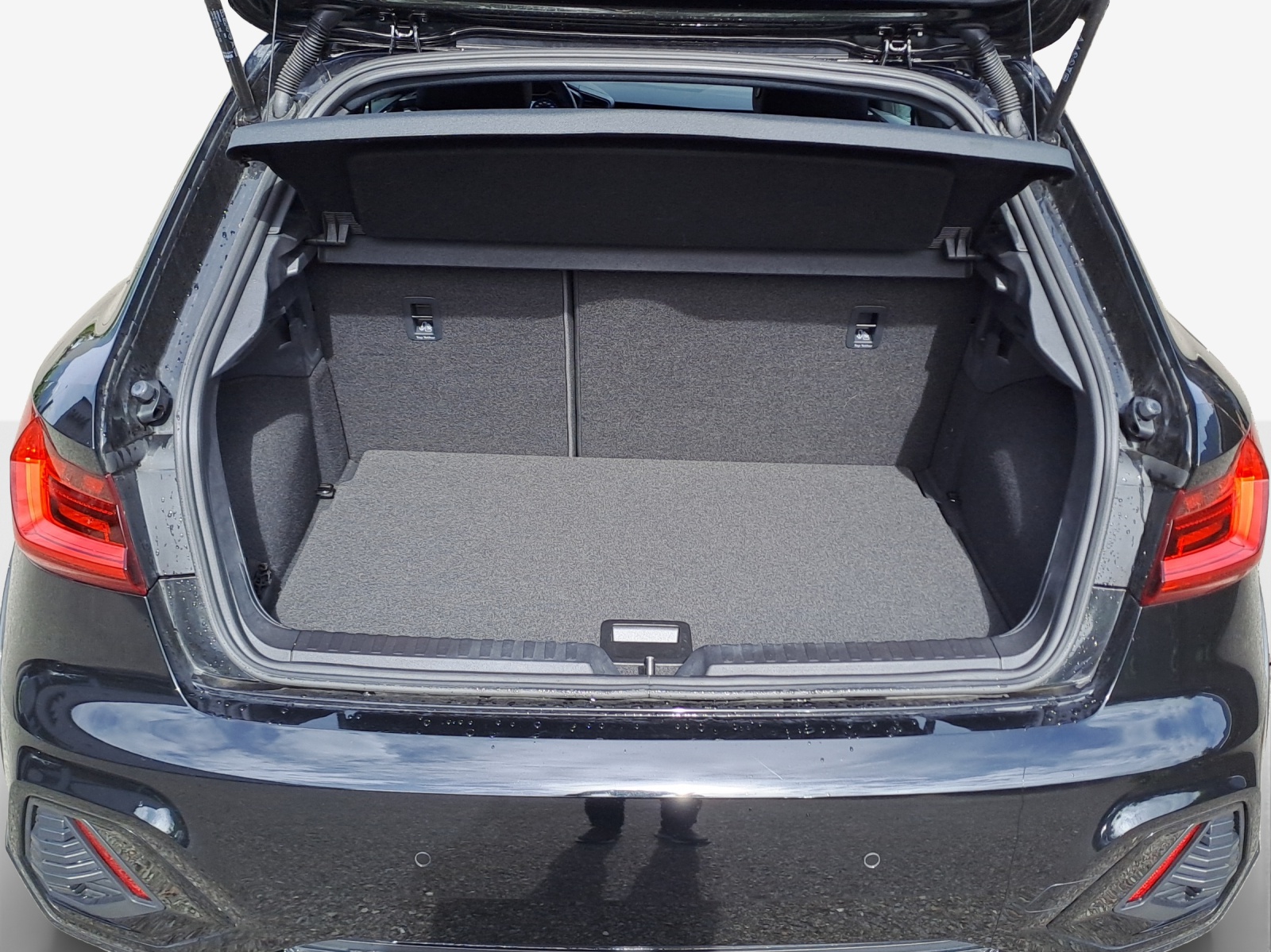 AUDI A1 City Carver30 TFSI Attraction-image-12