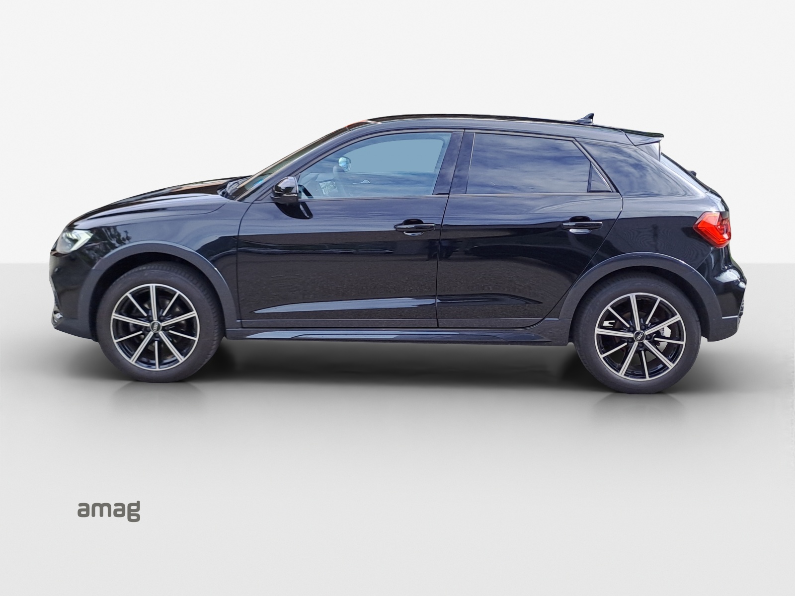 AUDI A1 City Carver30 TFSI Attraction-image-1