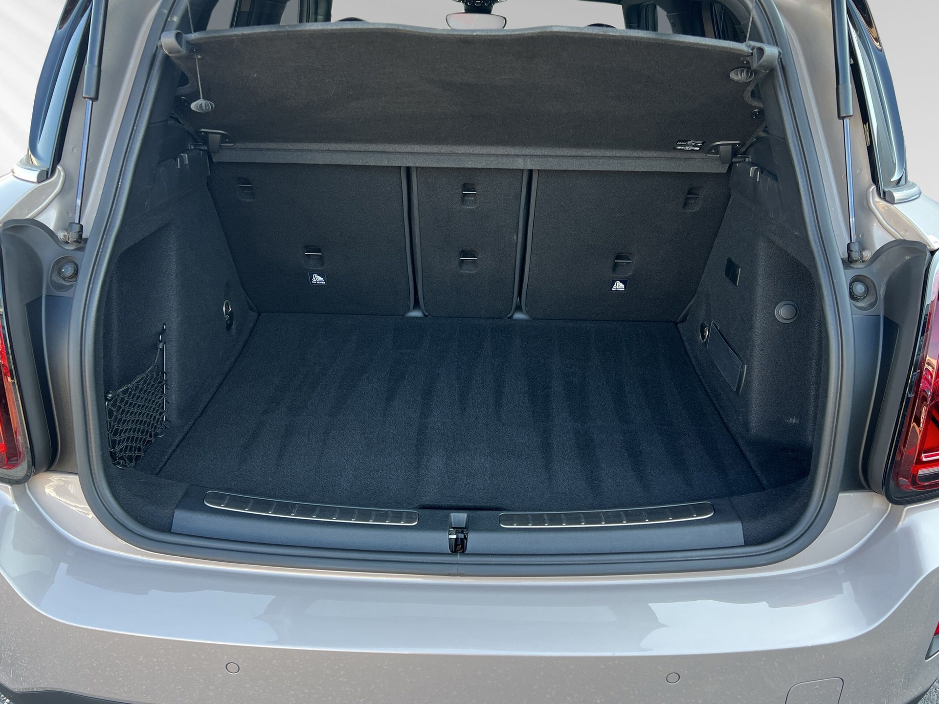 MINI Countryman Cooper SE ALL4 PHEV Steptronic-image-7