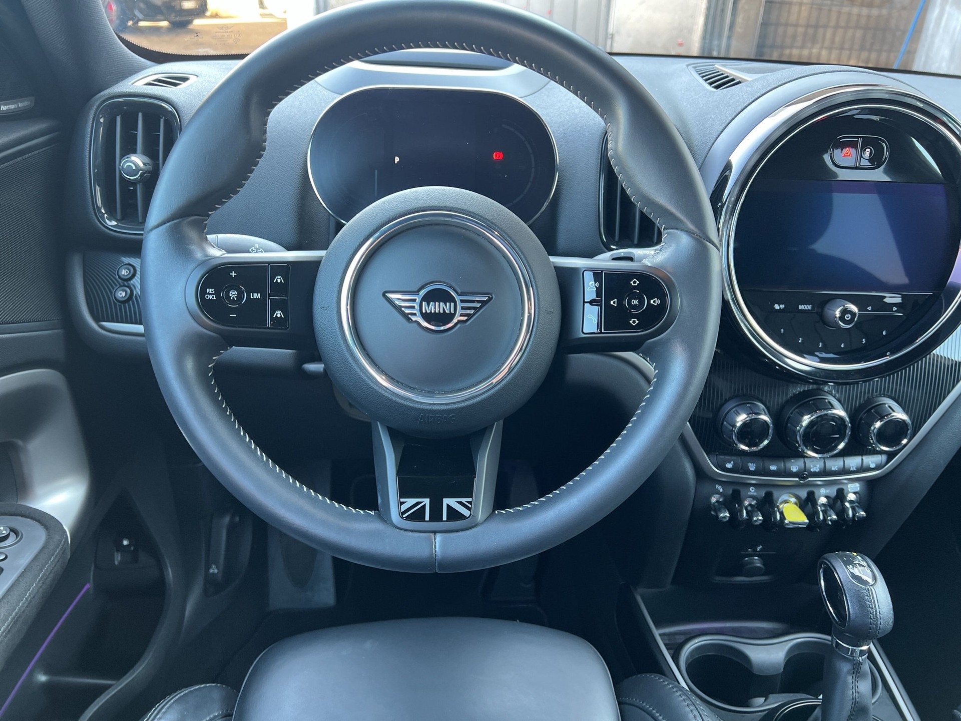MINI Countryman Cooper SE ALL4 PHEV Steptronic-image-11