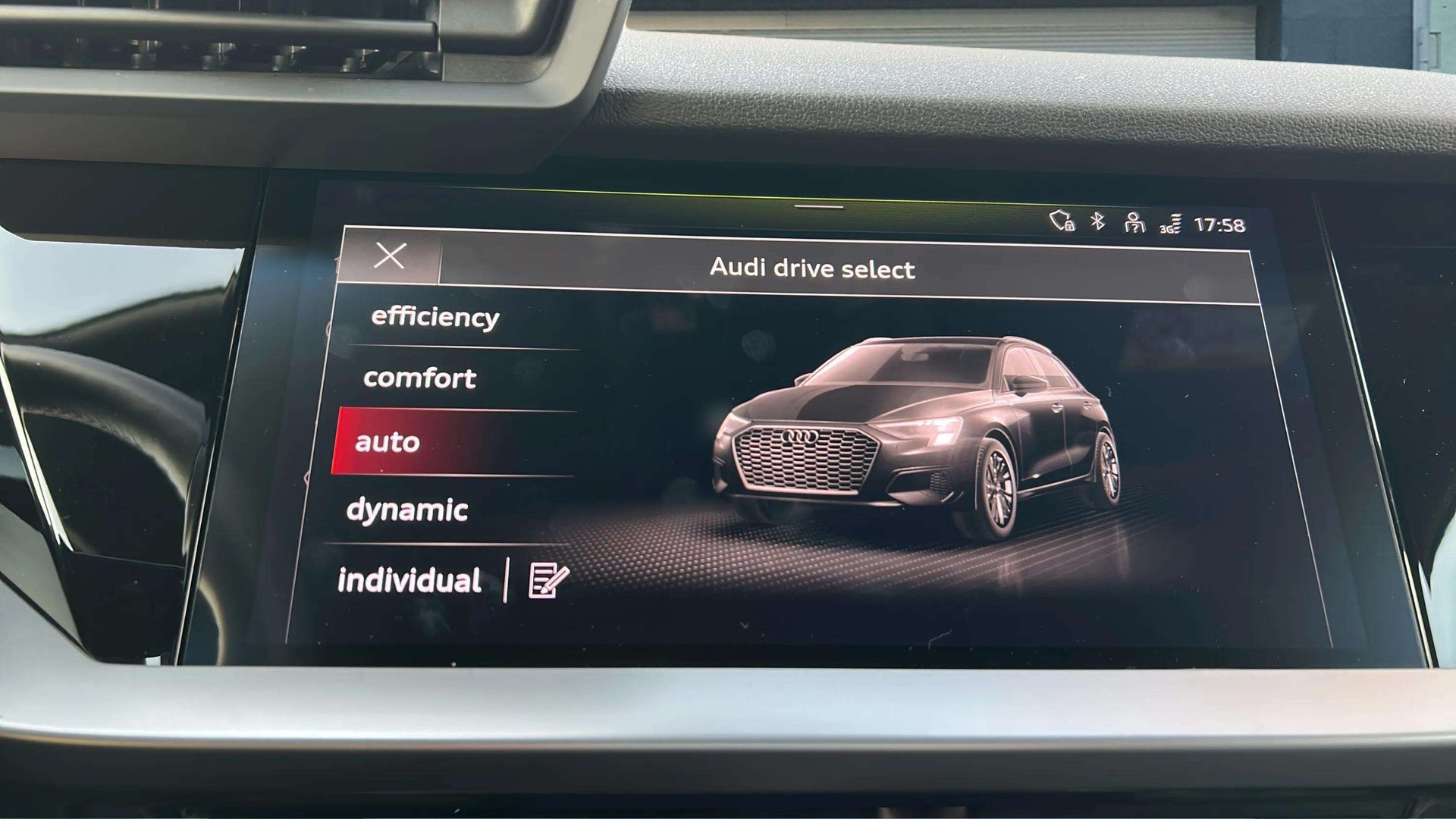 AUDI A3 Sportback 35 TFSI S line Attraction S-tronic mit 5J Werksgarantie oder bis 100000km-image-19