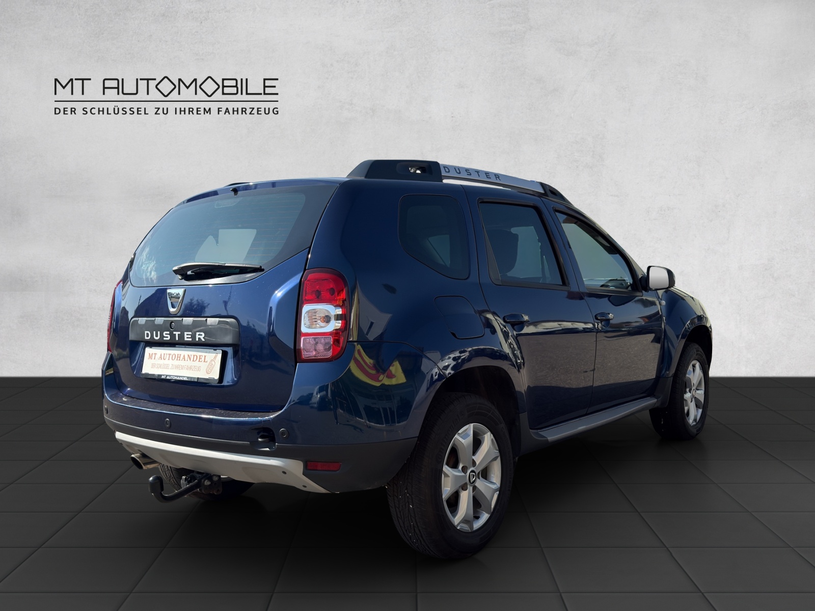 DACIA Duster 1.2 T Essential 4x4-image-5
