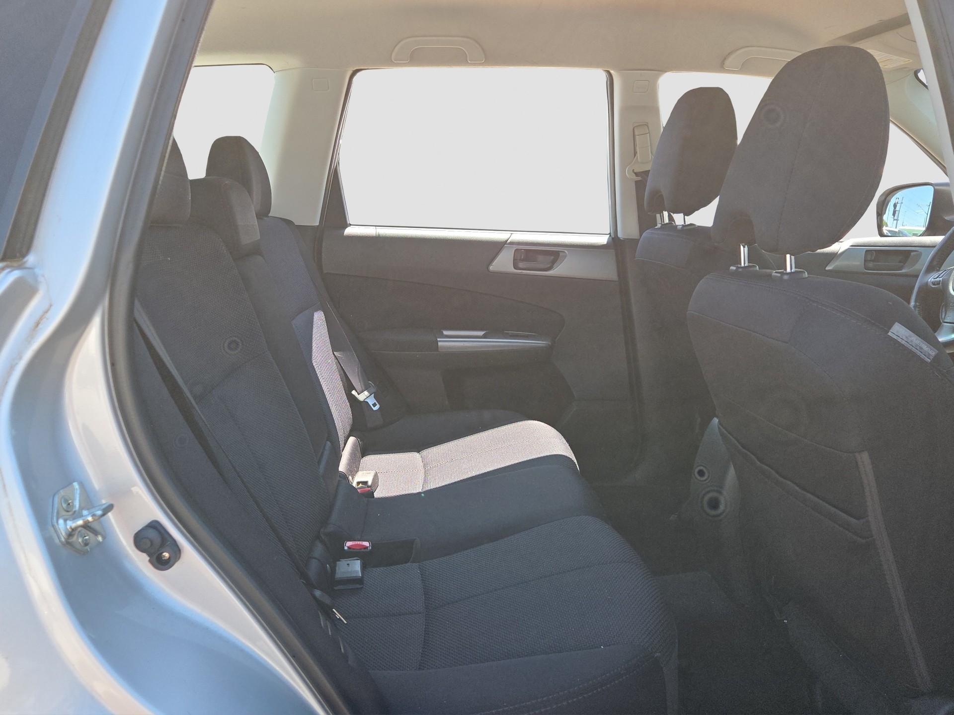 SUBARU Forester 2.0D XS Comfort-image-8