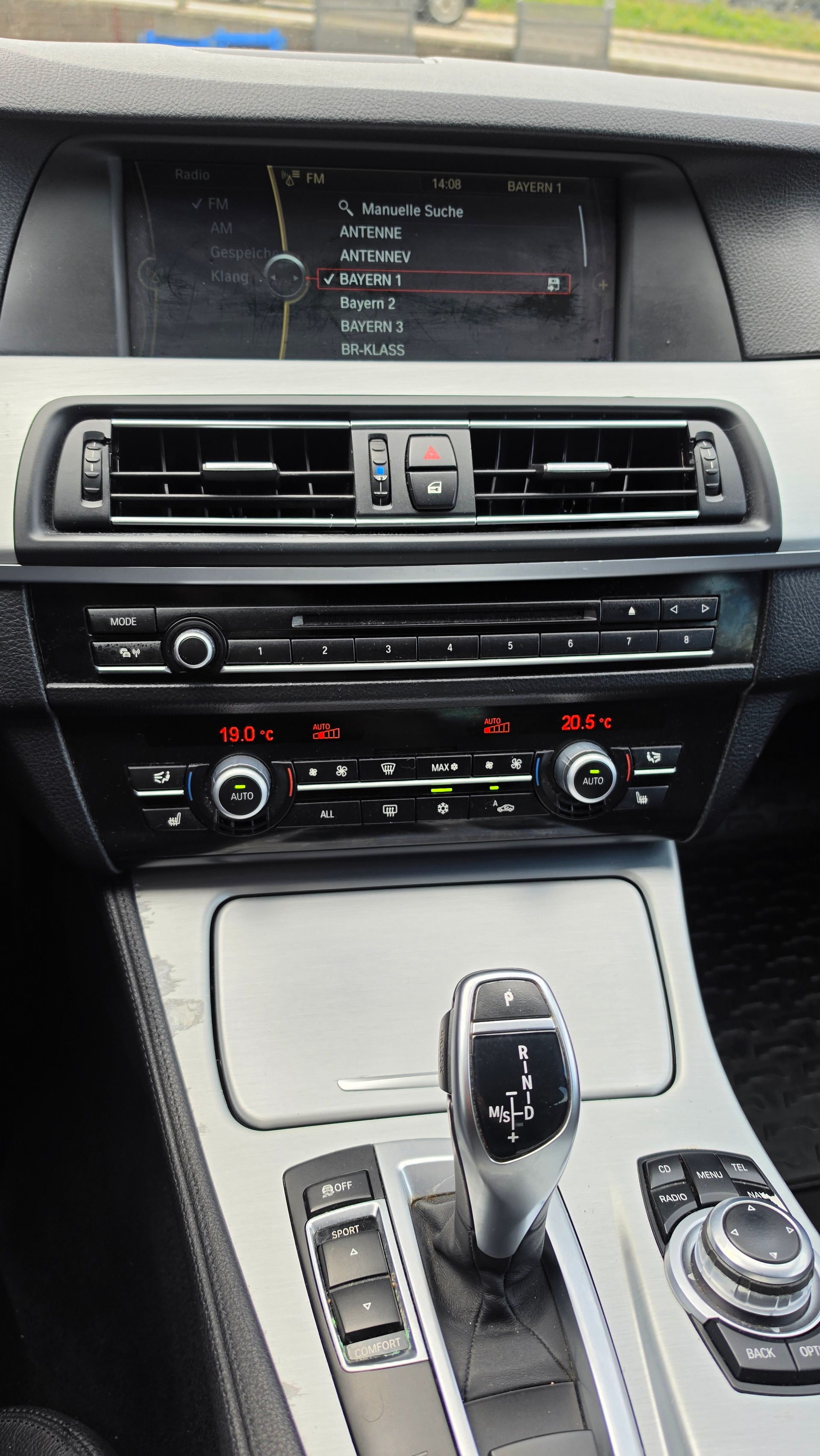 BMW 525d xDrive Touring Steptronic-image-11