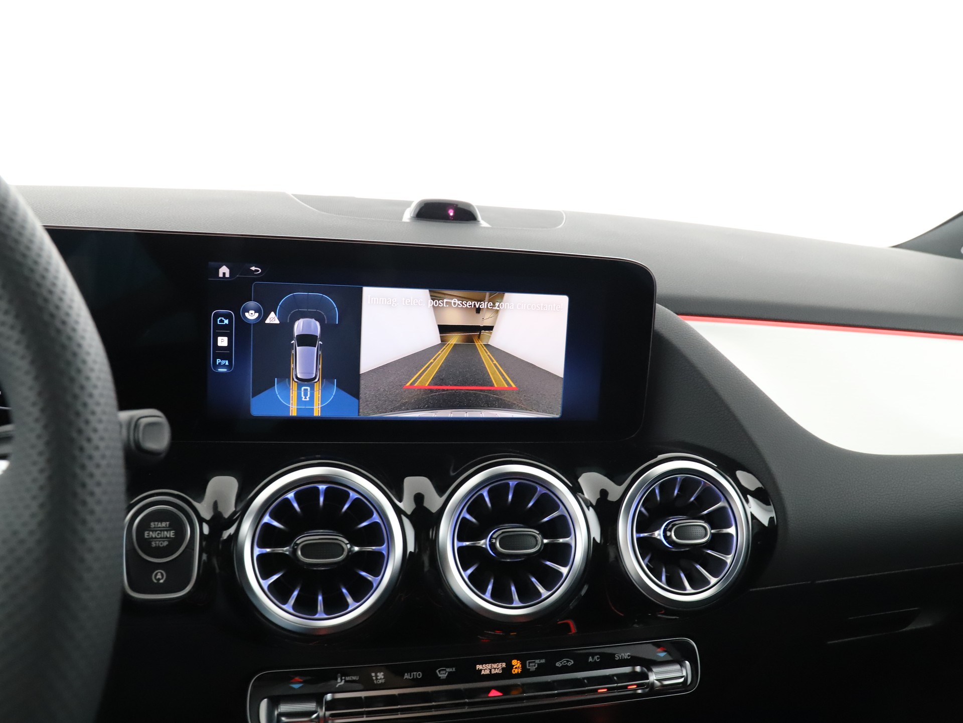 MERCEDES-BENZ GLA 200 Night Star 7G-D-image-14