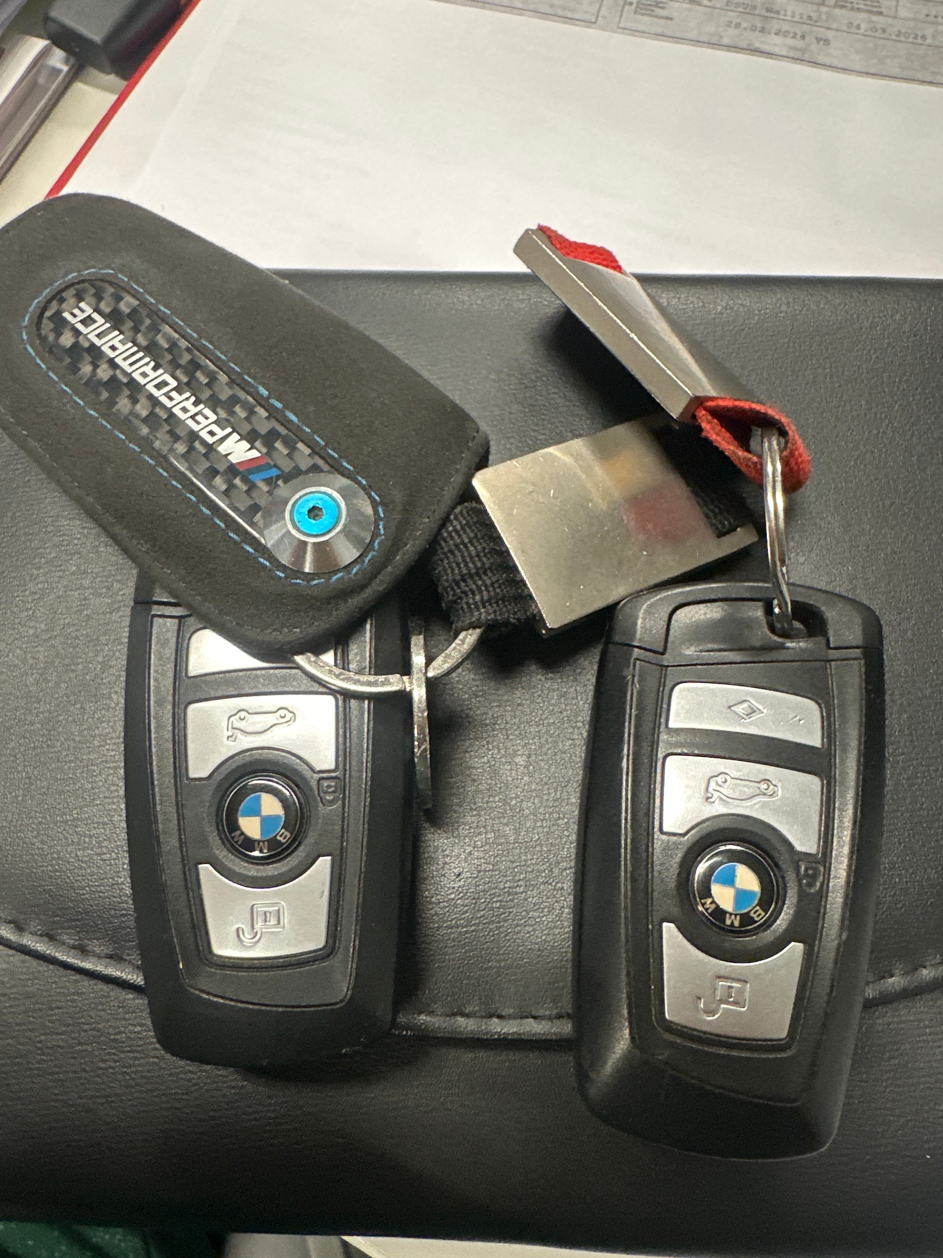 BMW 520d Touring xDrive Luxury Line Steptronic-image-15