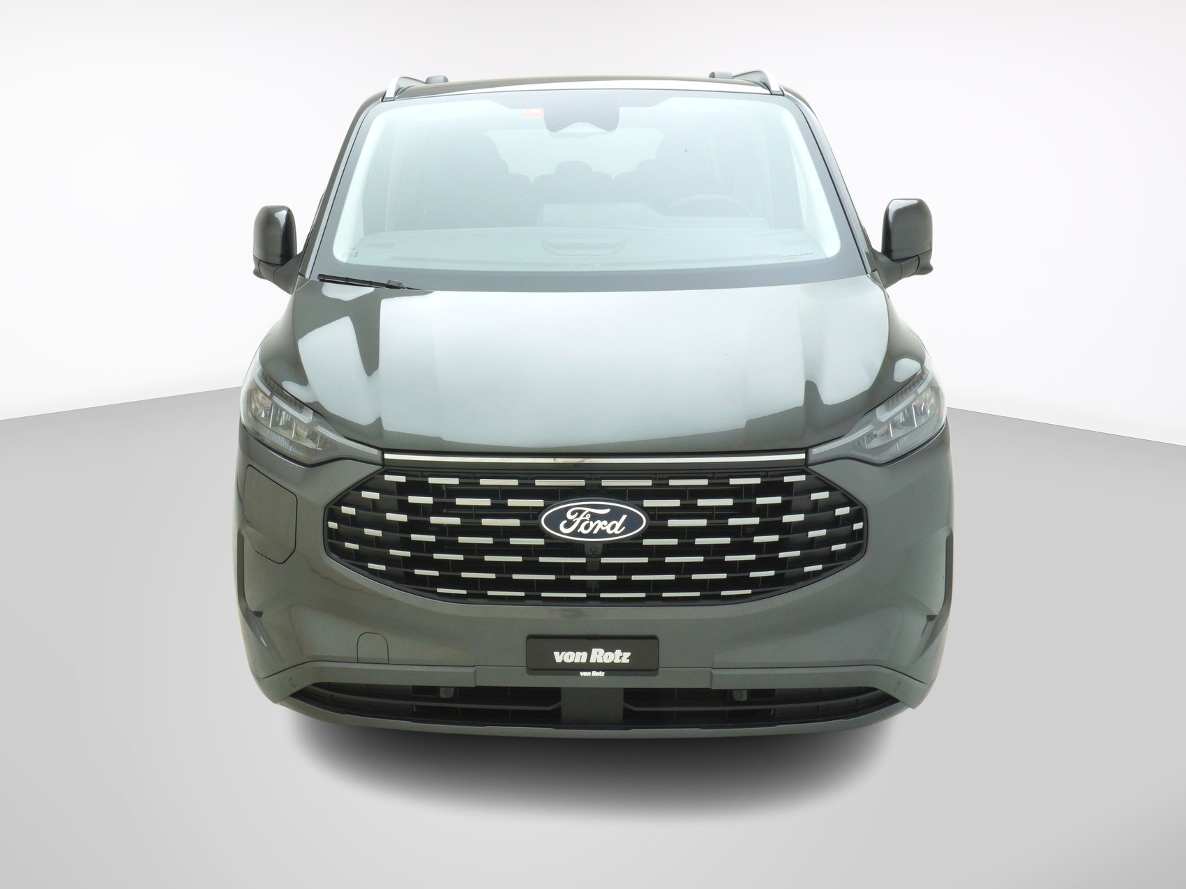 FORD Tourneo Custom L1 2.5 Plug-in-Hybrid Titanium X-image-6