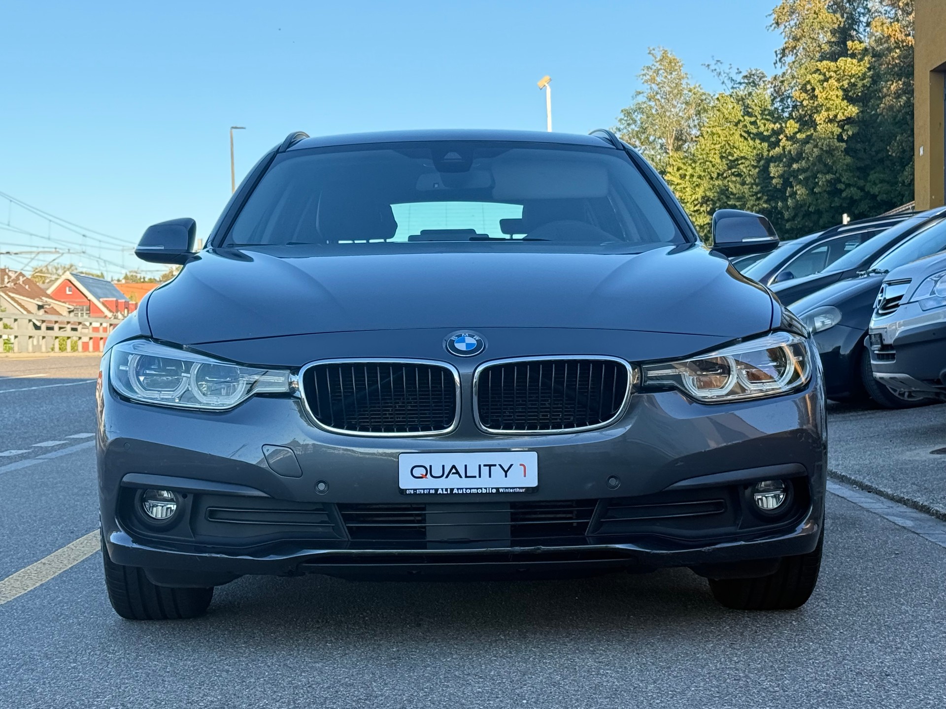 BMW 320d xDrive Touring Steptronic-image-1