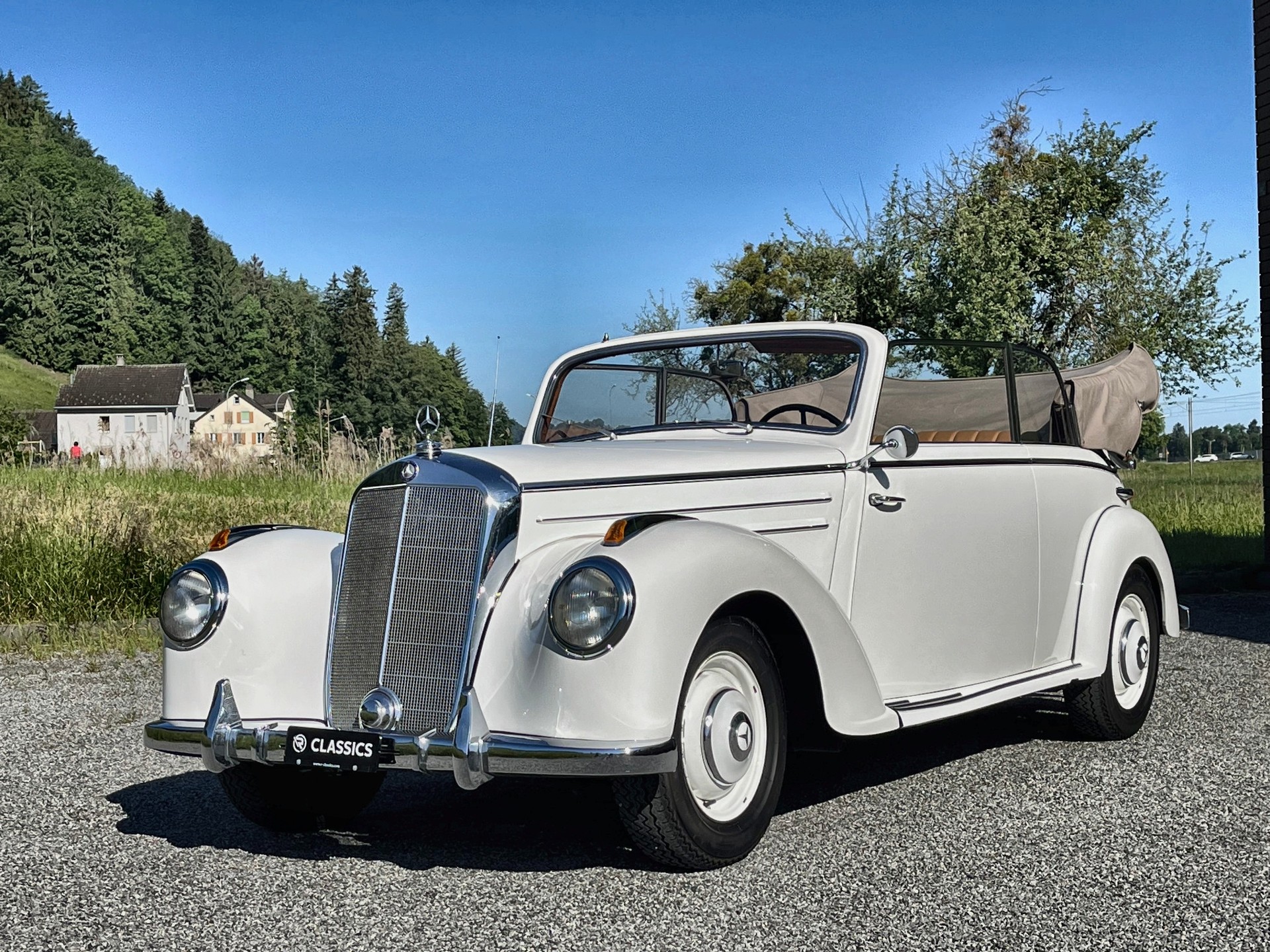 MERCEDES-BENZ 220B Cabriolet-image-0
