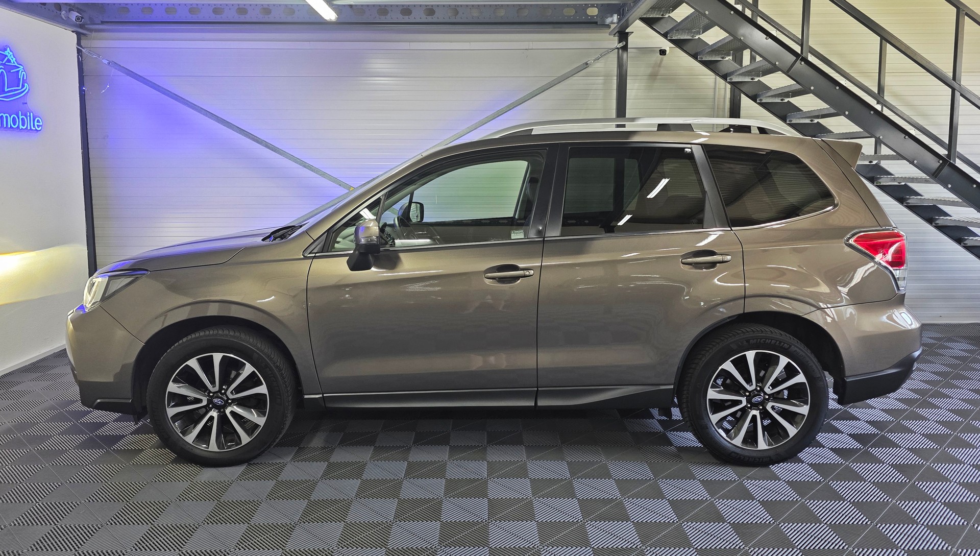 SUBARU Forester 2.0iS Executive Lineartronic AWD-image-8
