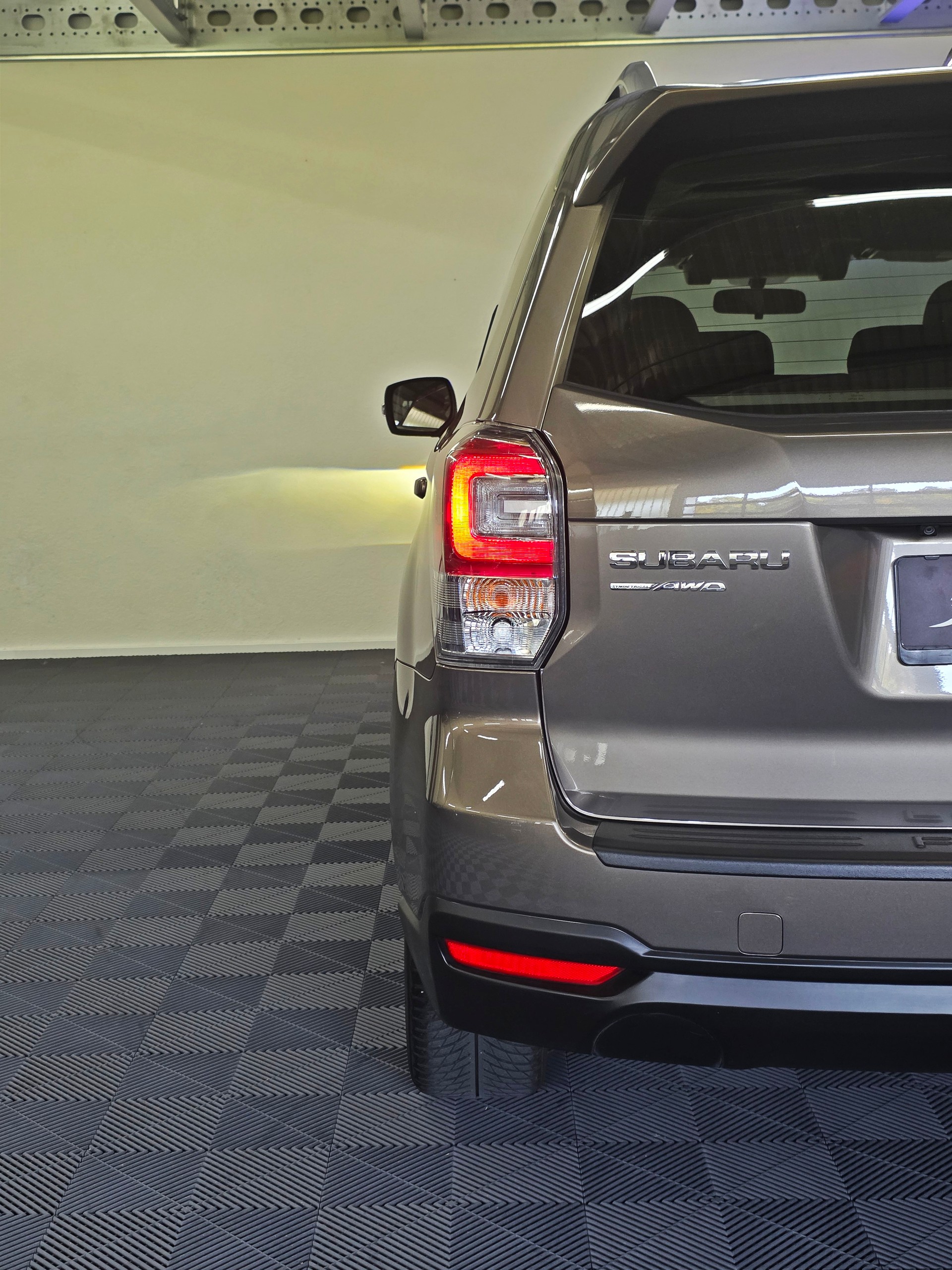 SUBARU Forester 2.0iS Executive Lineartronic AWD-image-7