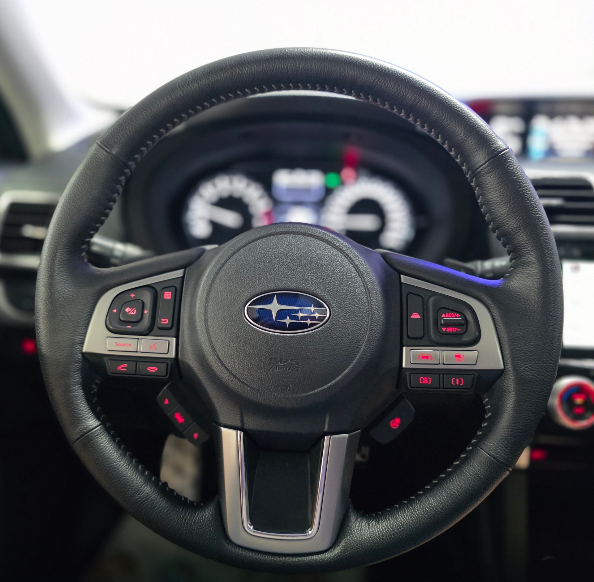 SUBARU Forester 2.0iS Executive Lineartronic AWD-image-20