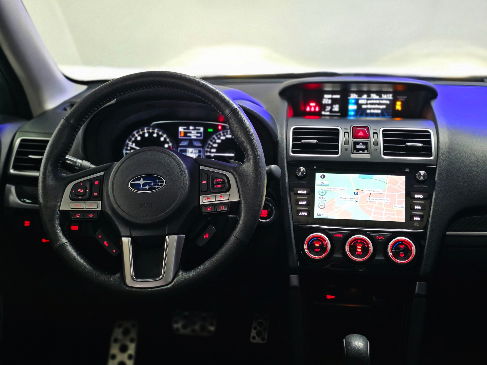 SUBARU Forester 2.0iS Executive Lineartronic AWD-image-14