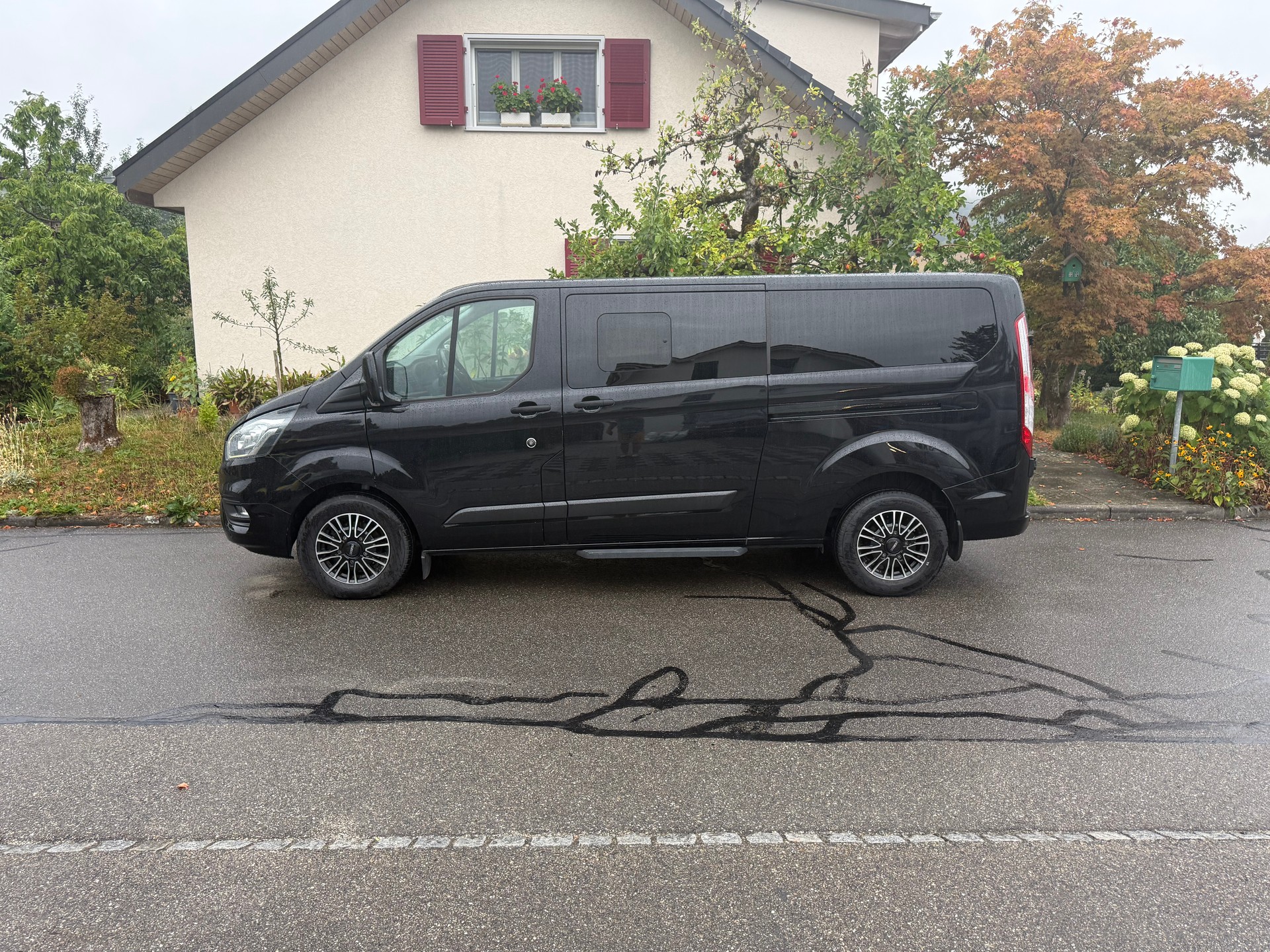 FORD Transit Custom 320 L2H1 Trend A-image-2