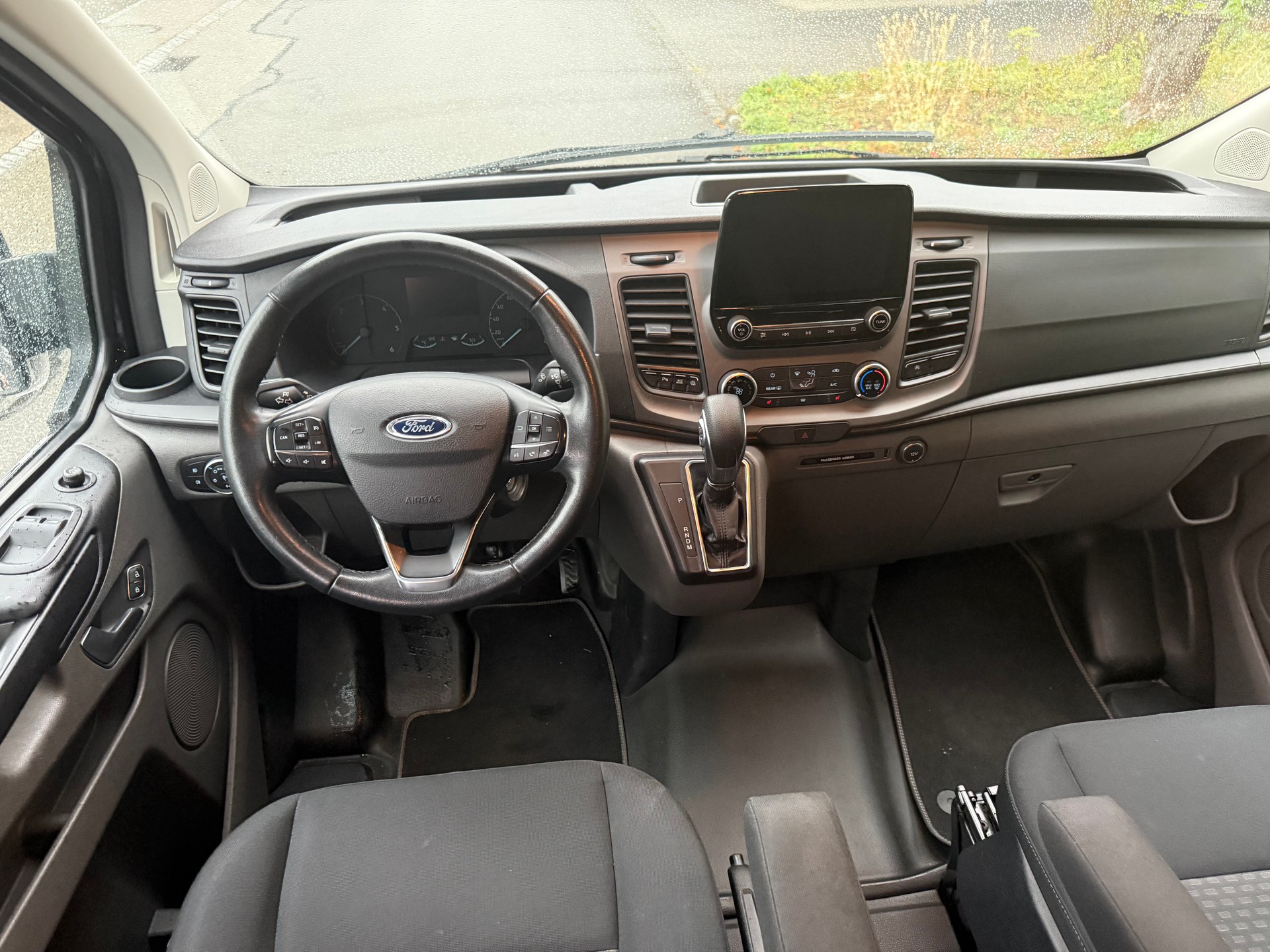 FORD Transit Custom 320 L2H1 Trend A-image-7