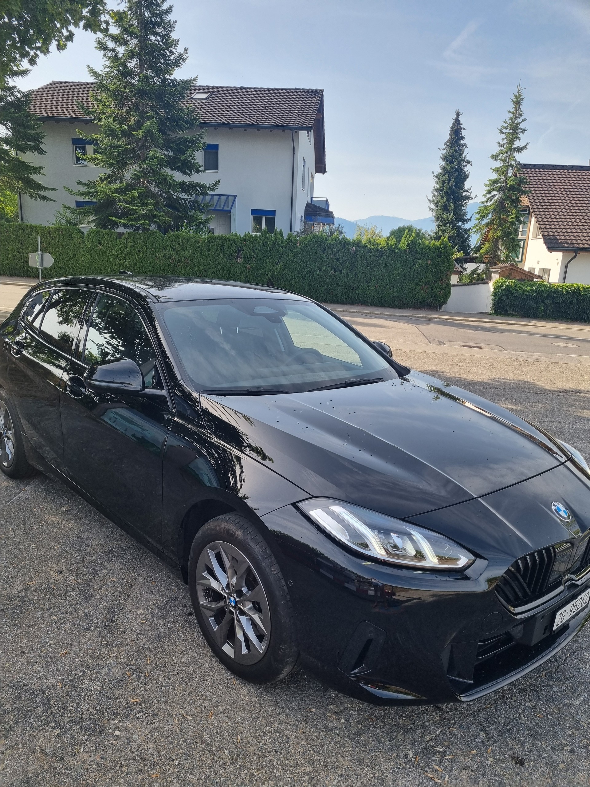 BMW 116 CH Fahrzeug mit Gratis Service-image-1